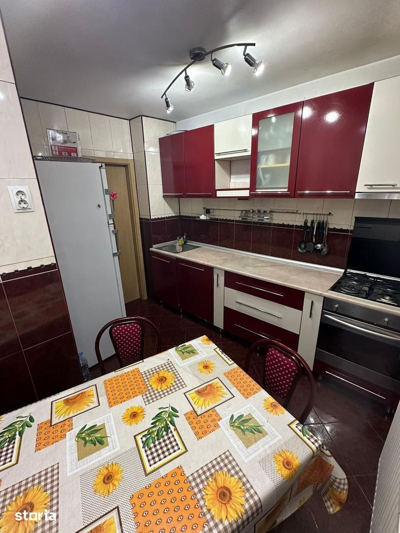Apartament 4 camere zona Titan - Barajul Bistritei