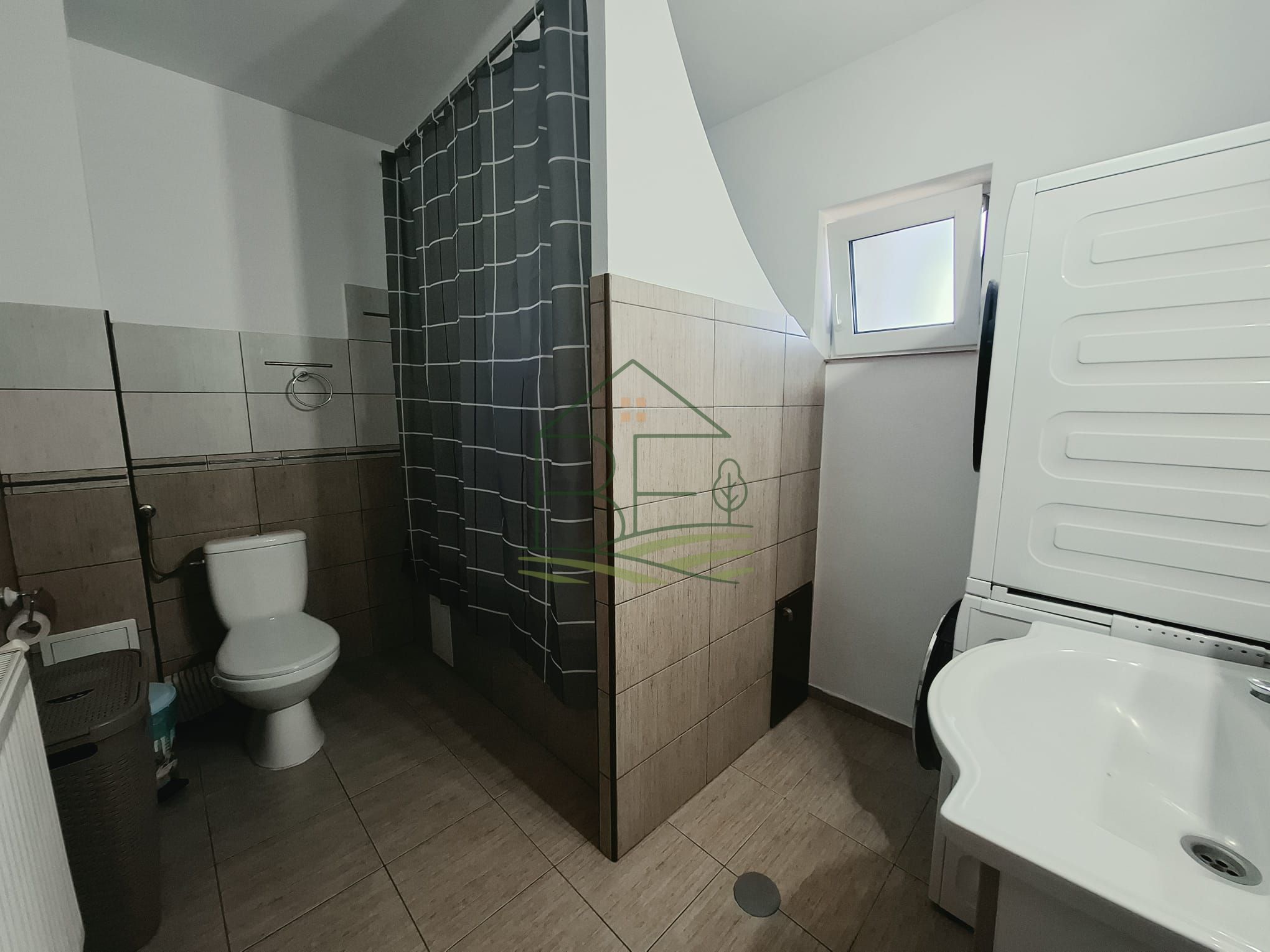 Apartament 3 camere de închiriat in Lazaret — fotografia 4
