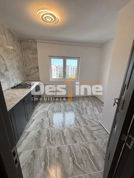 13 Septembrie | 2 camere | 60mp | et 8 | renovat | 119.900 euro — fotografia 3