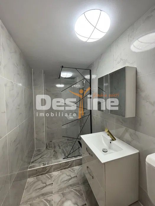 13 Septembrie | 2 camere | 60mp | et 8 | renovat | 119.900 euro — fotografia 8