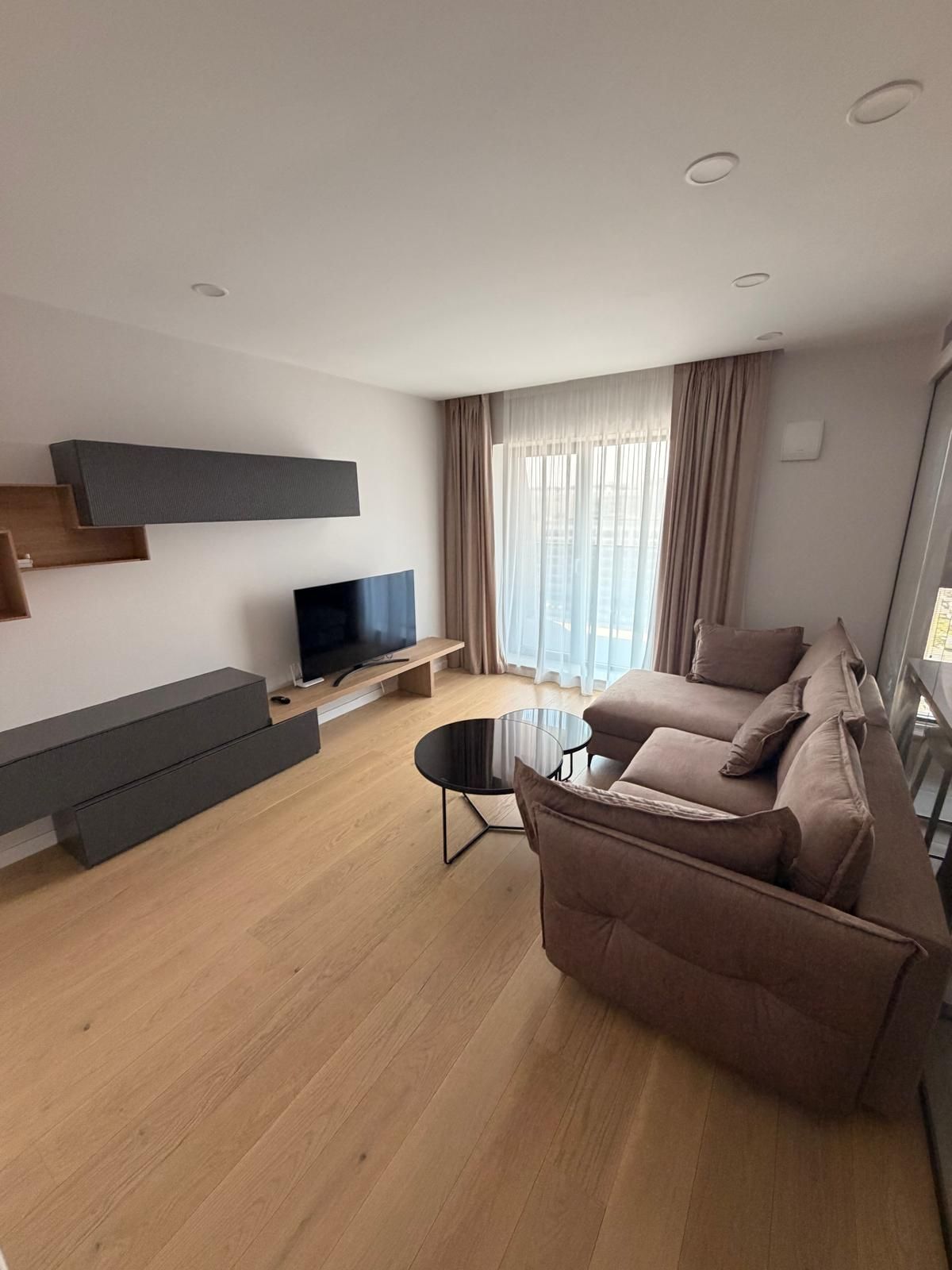 NUSCO CITY | Mobila Rovere | Bucatarie inchisa | Parcare inclusa | LUX — fotografia 4