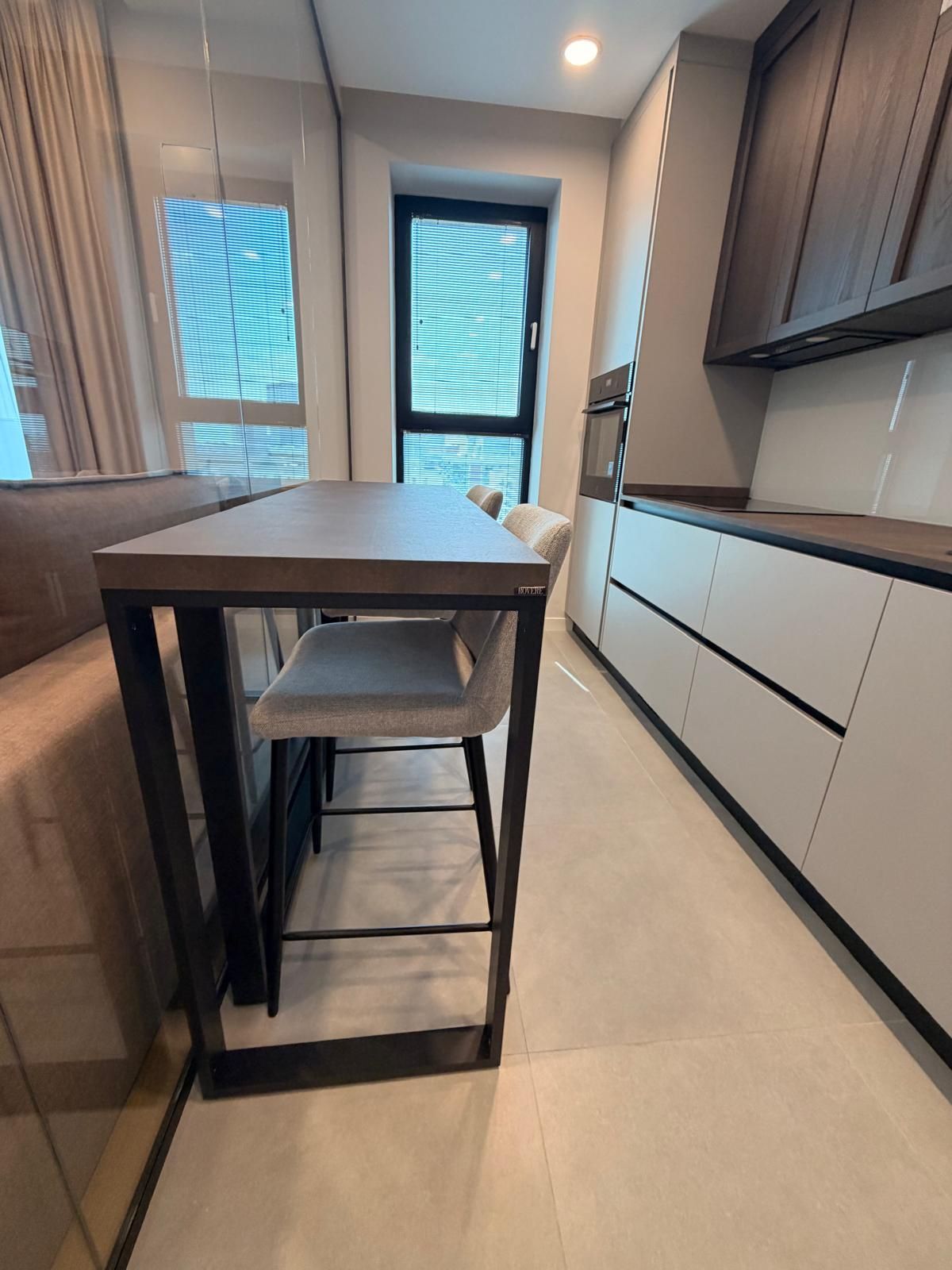 NUSCO CITY | Mobila Rovere | Bucatarie inchisa | Parcare inclusa | LUX — fotografia 7