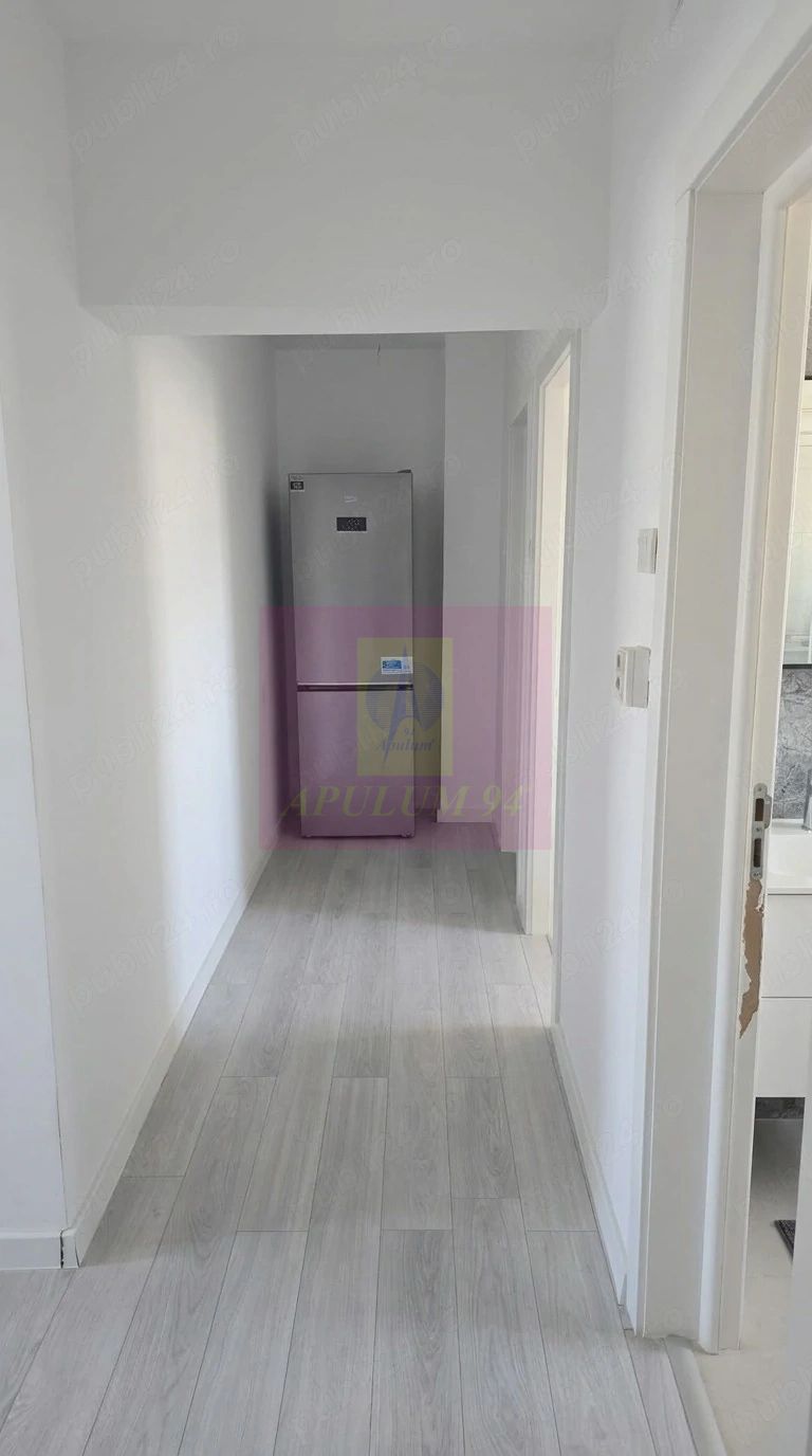 Vanzare apartament 3 camere Bd. Unirii stradal-Centru Civic — fotografia 3