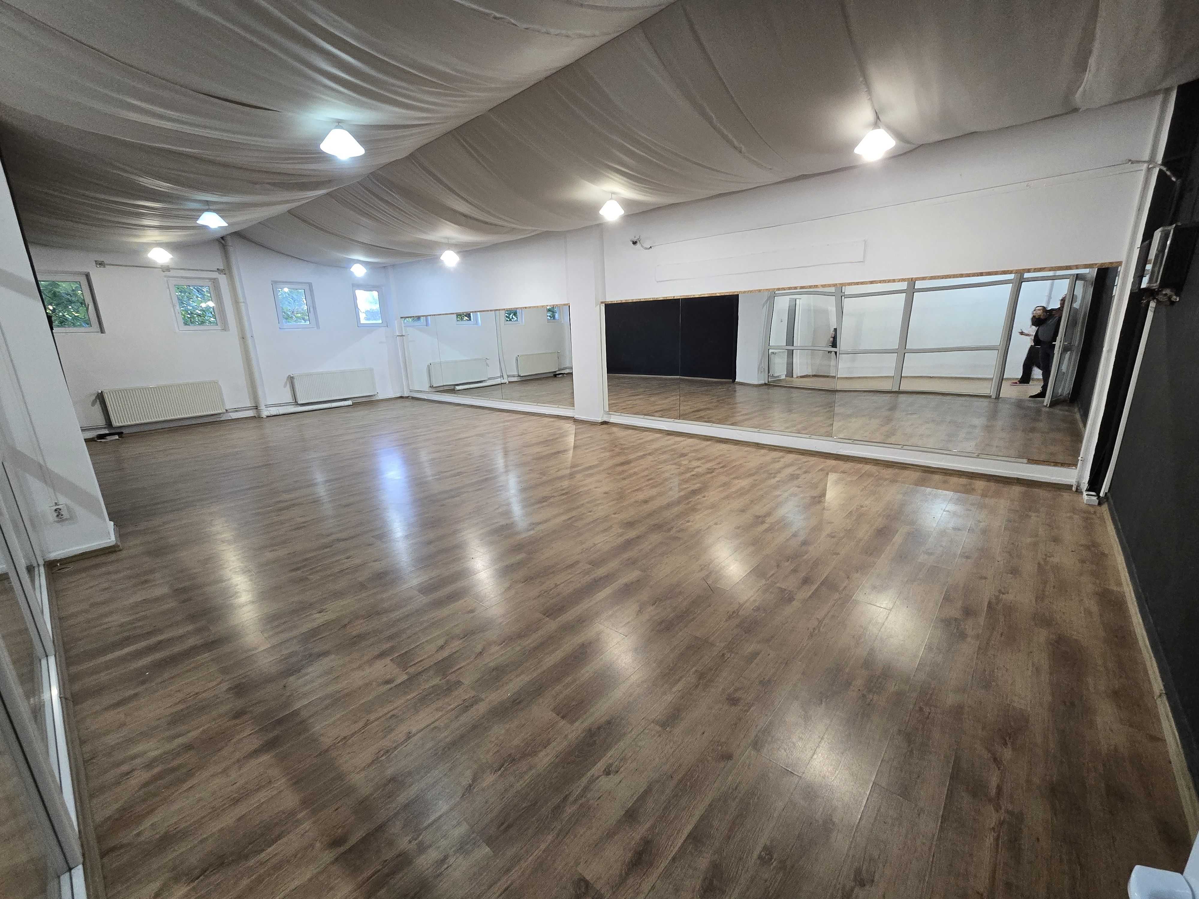 Sală de fitness birou,depozit,hale,104mp,23mp,35mp,1.000 mp. — fotografia 16