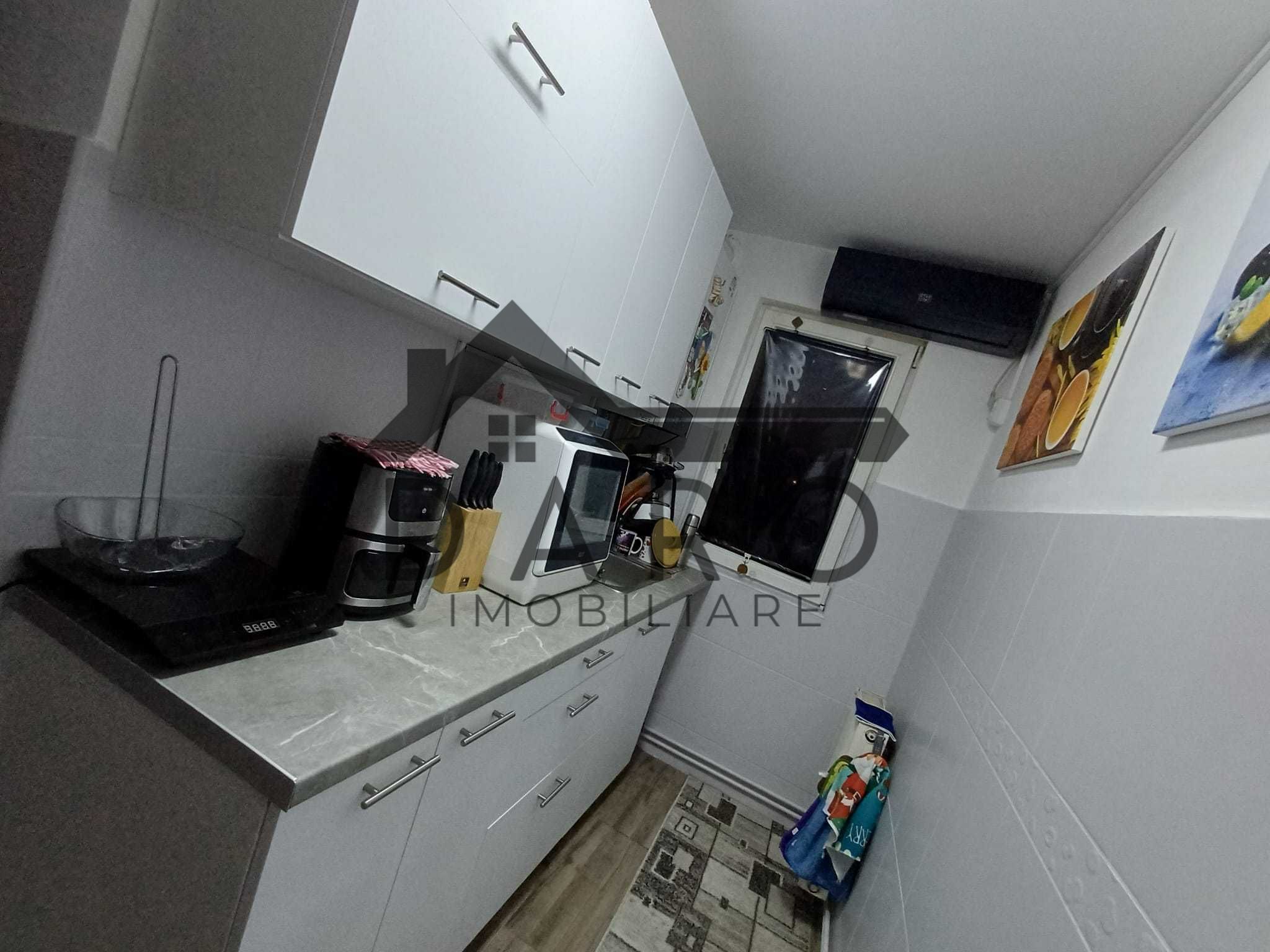 Oferim spre vânzare apartament cu 3 camere Dambu Pietros — fotografia 4