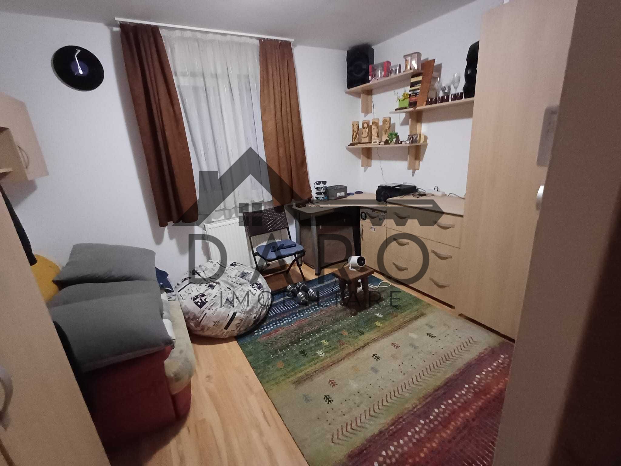 Oferim spre vânzare apartament cu 3 camere Dambu Pietros — fotografia 5