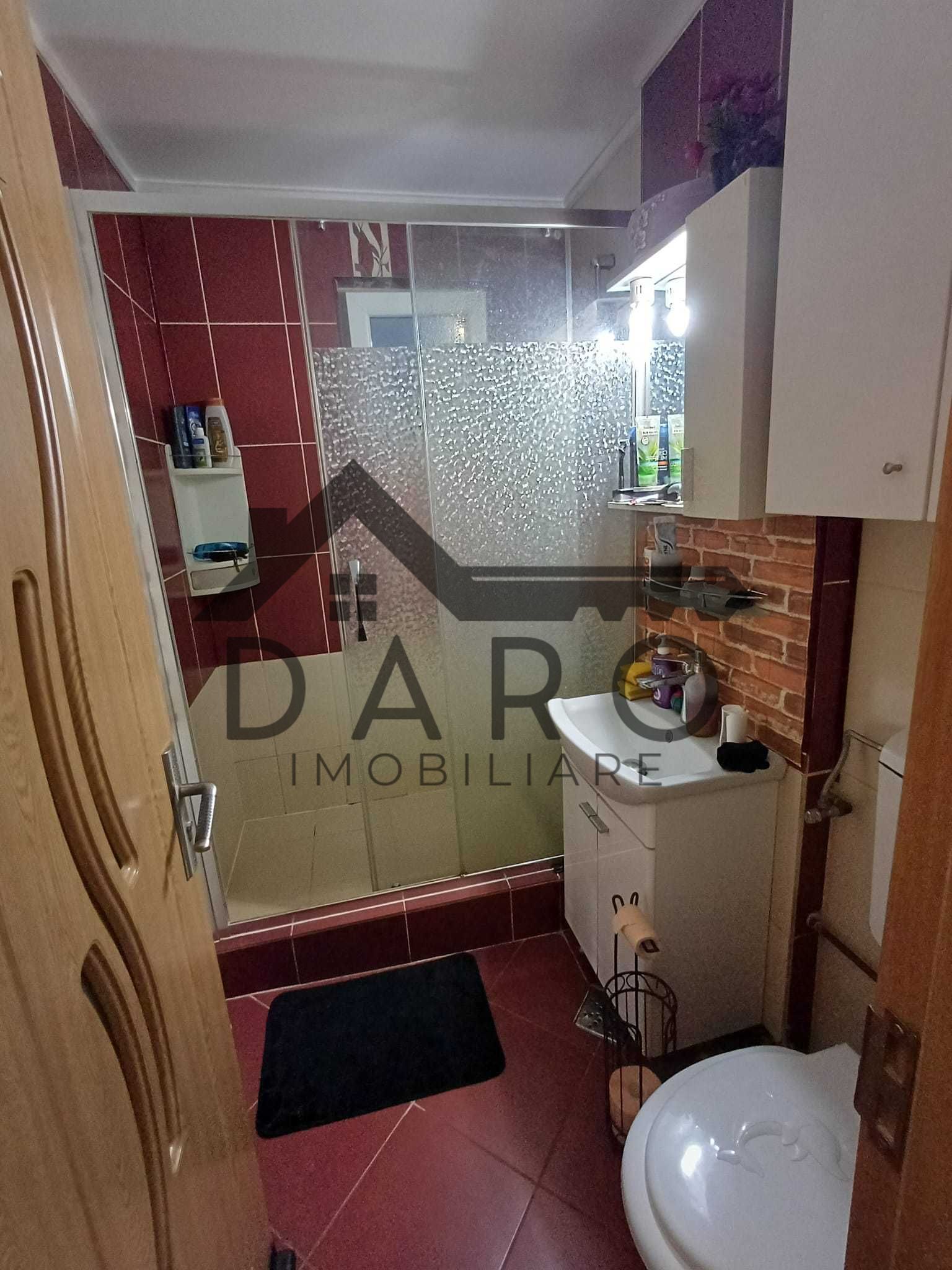 Oferim spre vânzare apartament cu 3 camere Dambu Pietros — fotografia 6