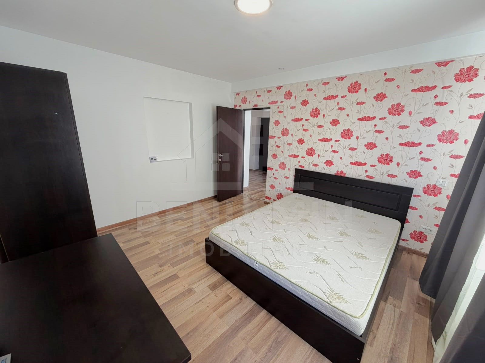 3 Camere-Mobilat-Utilat-60mp-Centrala Termica-Zona Grivitei — fotografia 4