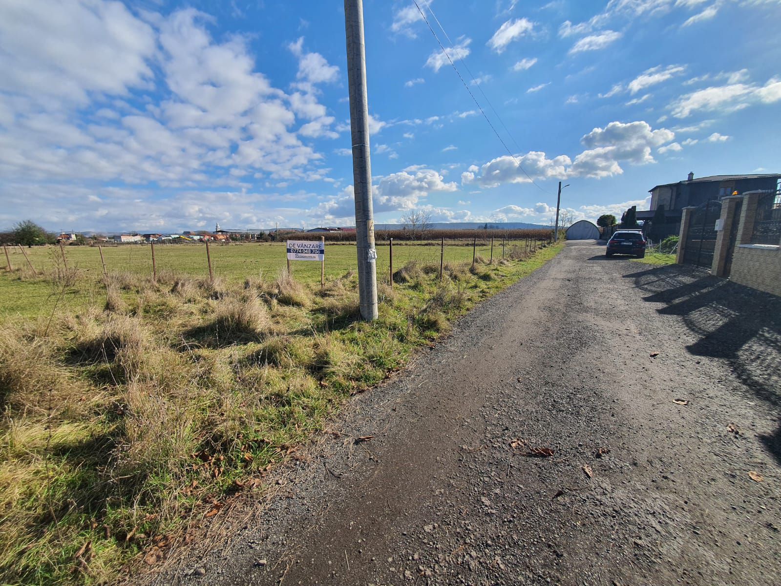 Teren intravilan 4.690mp.deschidere la 2 drumuri,zona Unirii — fotografia 3
