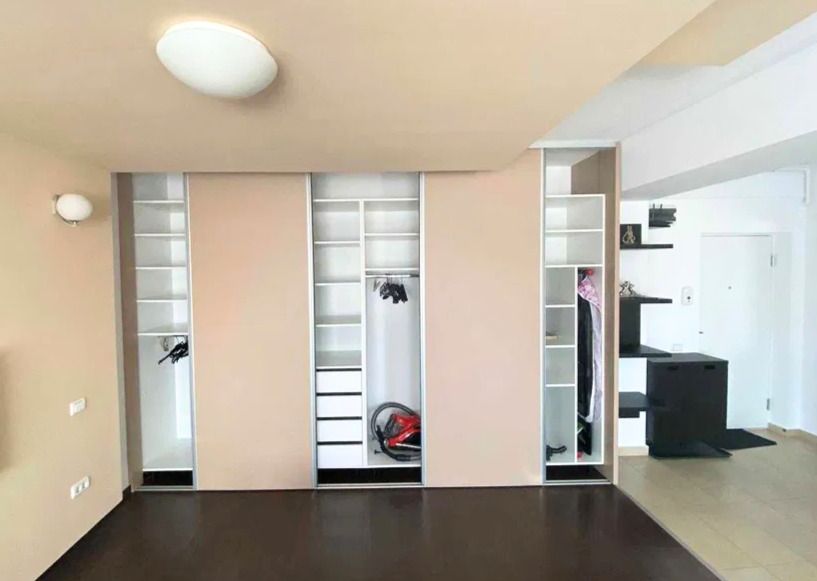 Un apartament care bifează exact ce contează spațiu lumină liniște și parcare — fotografia 3