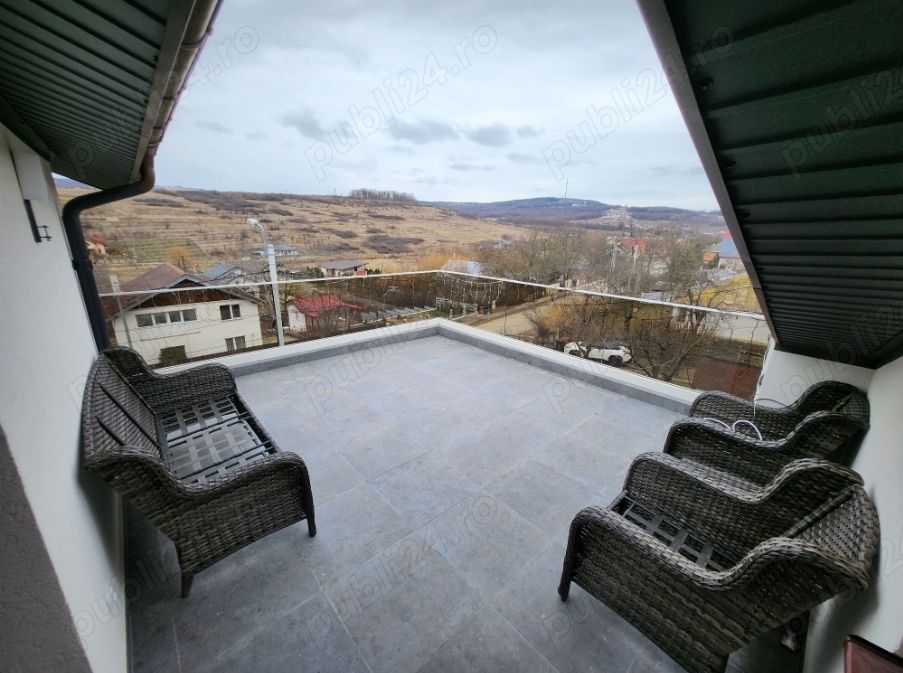 Vindem casă cu terasă lângă hanul Trei Sarmale — fotografia 6