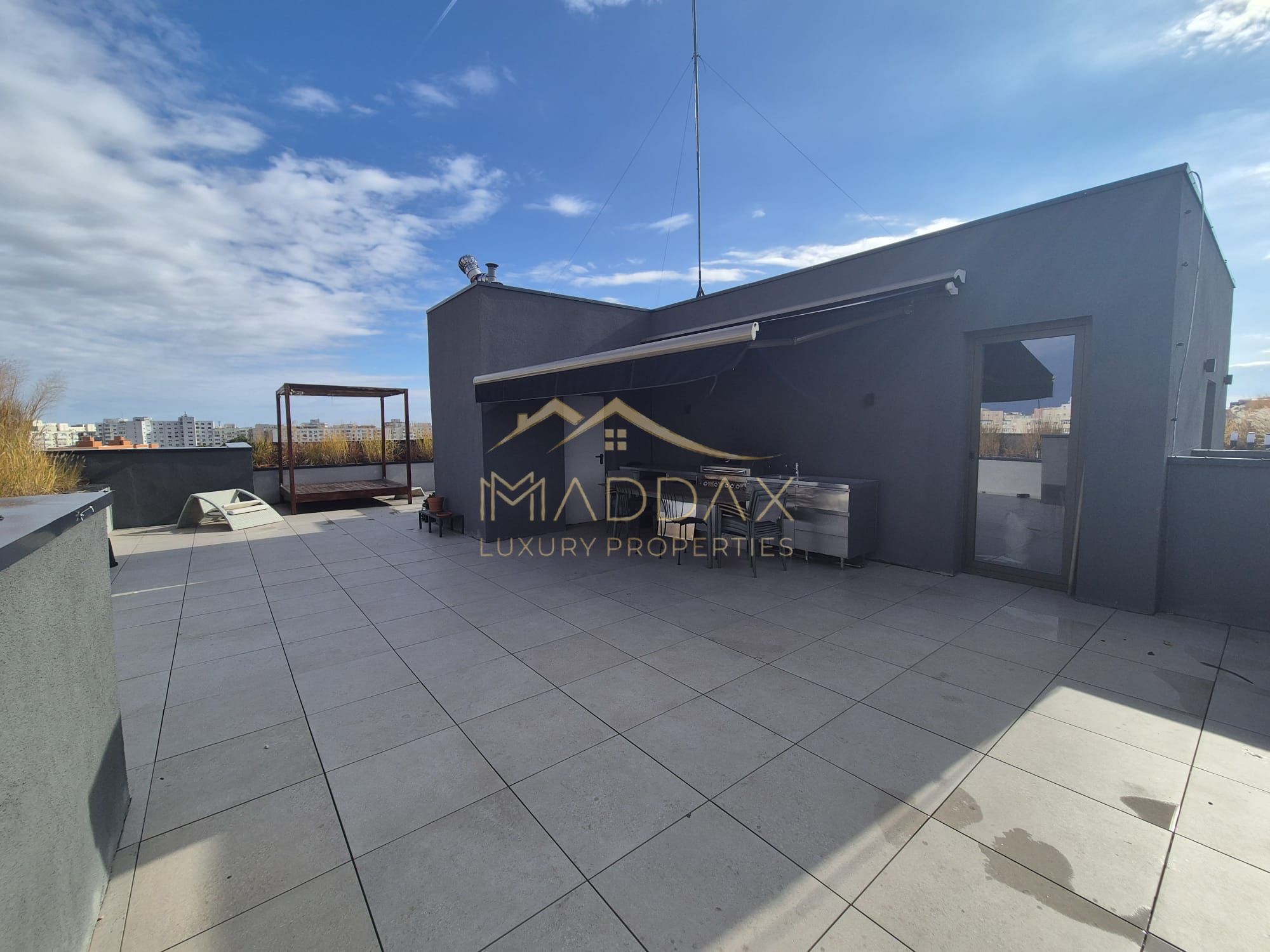 Penthouse cu 3 camere/ 107 mp utili / terasa 143 mp/ Stefan cel Mare — fotografia 9