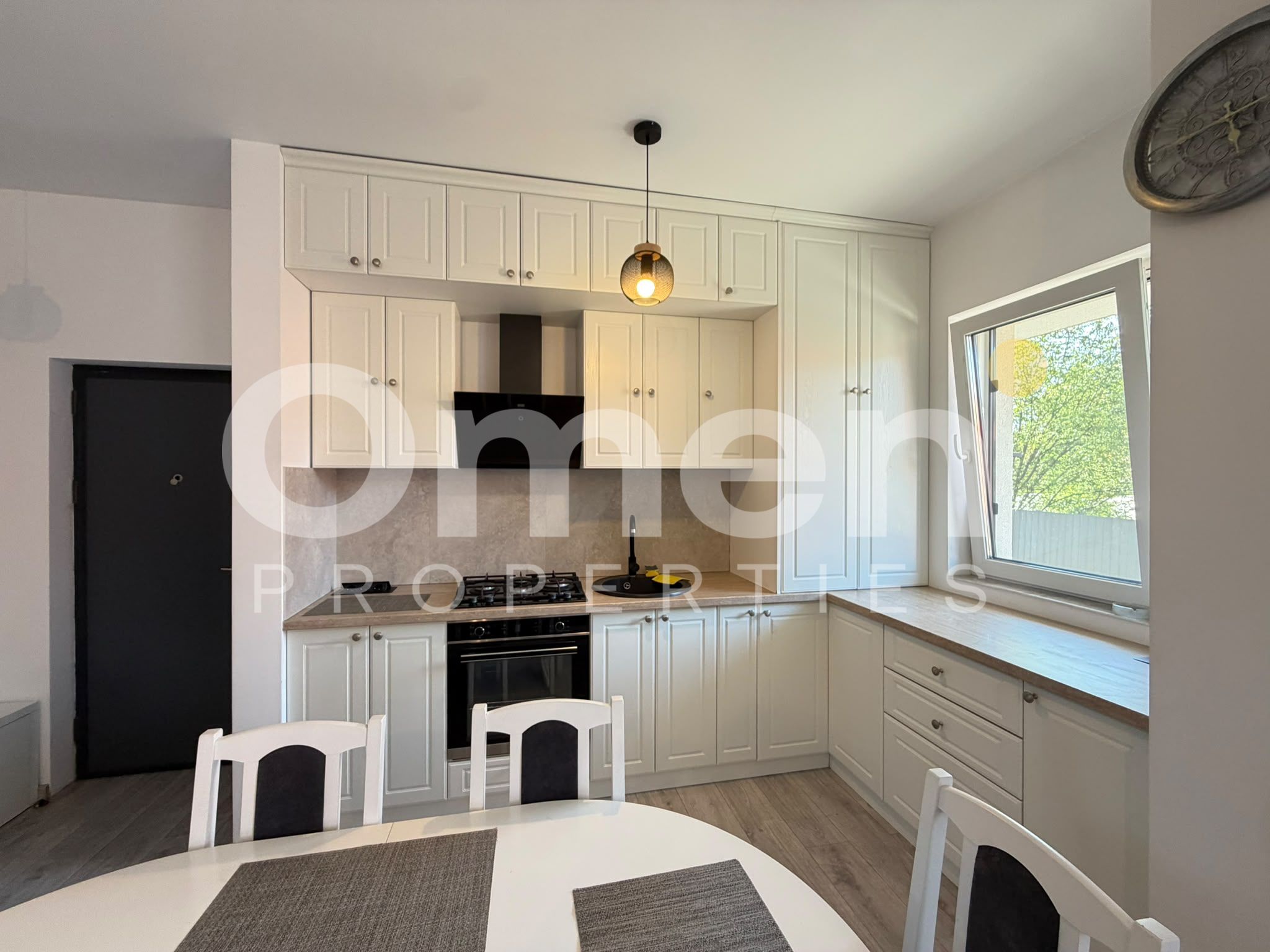 Apartament spatios | parcare | parter inalt | bloc nou | zona centrala — fotografia 4