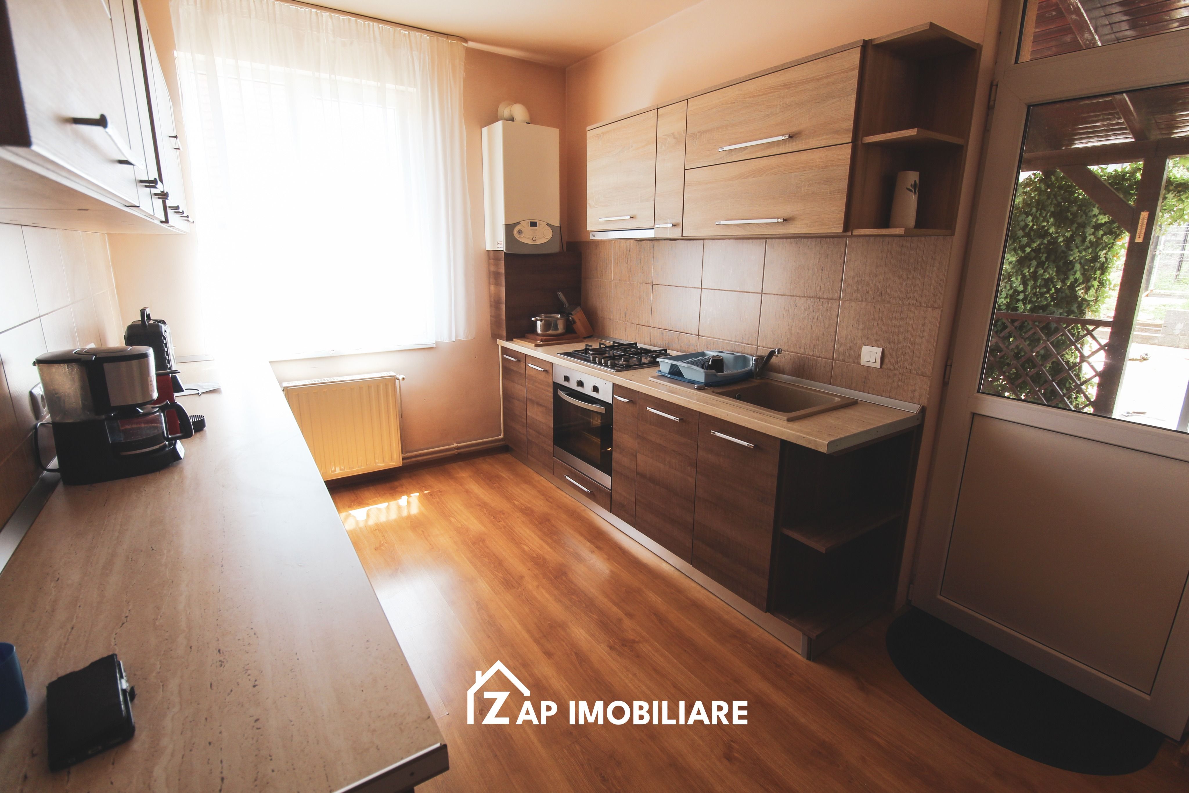 Casa P+M - 4 camere - 3 dormitoare - Teren 500 mp - Nazna — fotografia 13