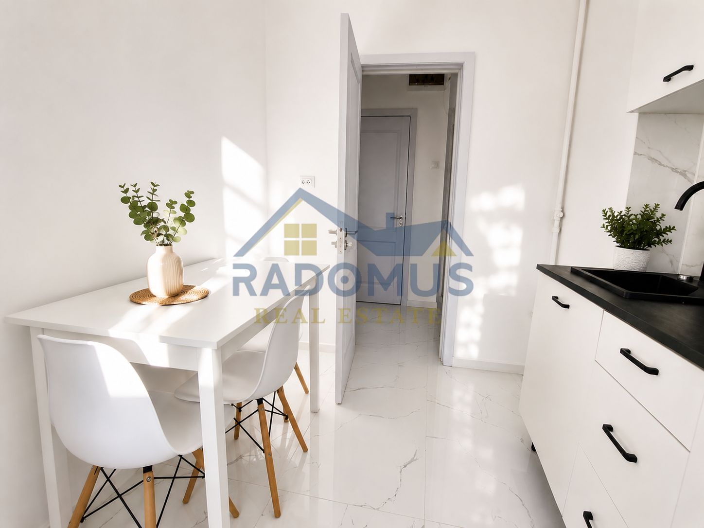 Apartament 2 camere | Renovat complet 2025 | Aer condiționat | An 1965 — fotografia 4