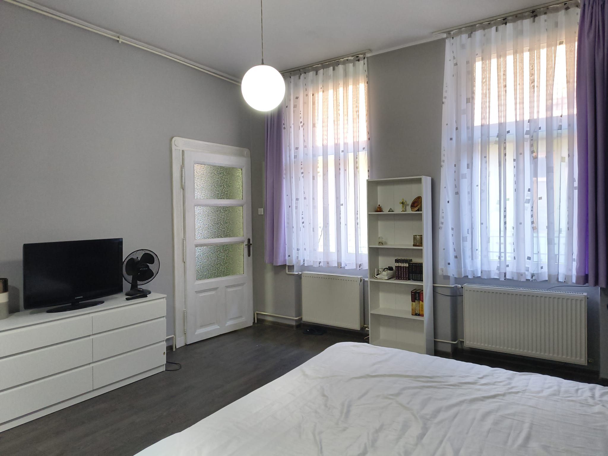 Apartament central, 2 camere, centrala gaz. 390 E/lună. Comision 0 — fotografia 5