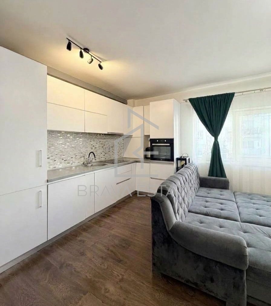 Apartament 3 camere, 66mp, grădină 40mp, parcare, zona Teilor — fotografia 3
