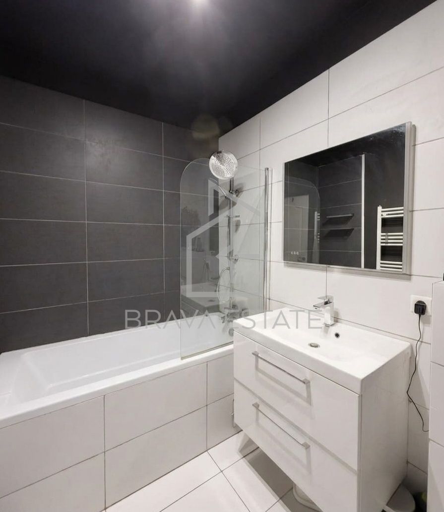 Apartament 3 camere, 66mp, grădină 40mp, parcare, zona Teilor — fotografia 6