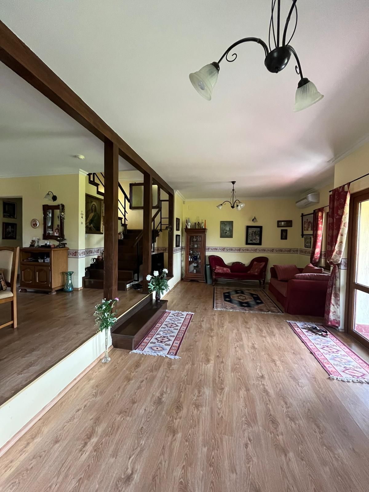 Casă elegantă, spațioasă, ideală pentru familie – Sanmihaiu Roman — fotografia 10