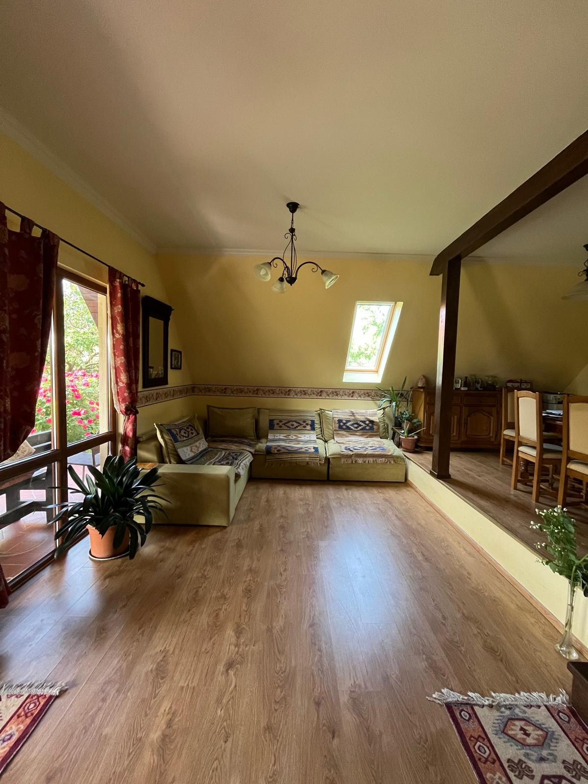 Casă elegantă, spațioasă, ideală pentru familie – Sanmihaiu Roman — fotografia 18