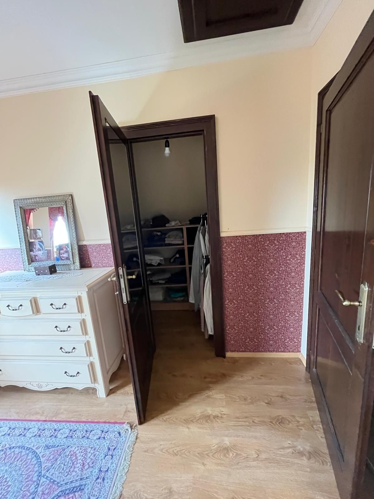 Casă elegantă, spațioasă, ideală pentru familie – Sanmihaiu Roman — fotografia 8