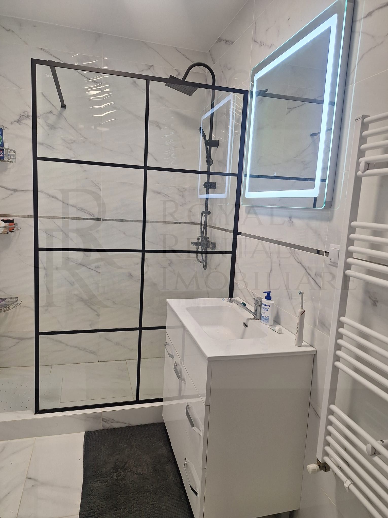 Apartament modern 3 camere | Terasă 35 mp | Parcare subterană proprie — fotografia 4
