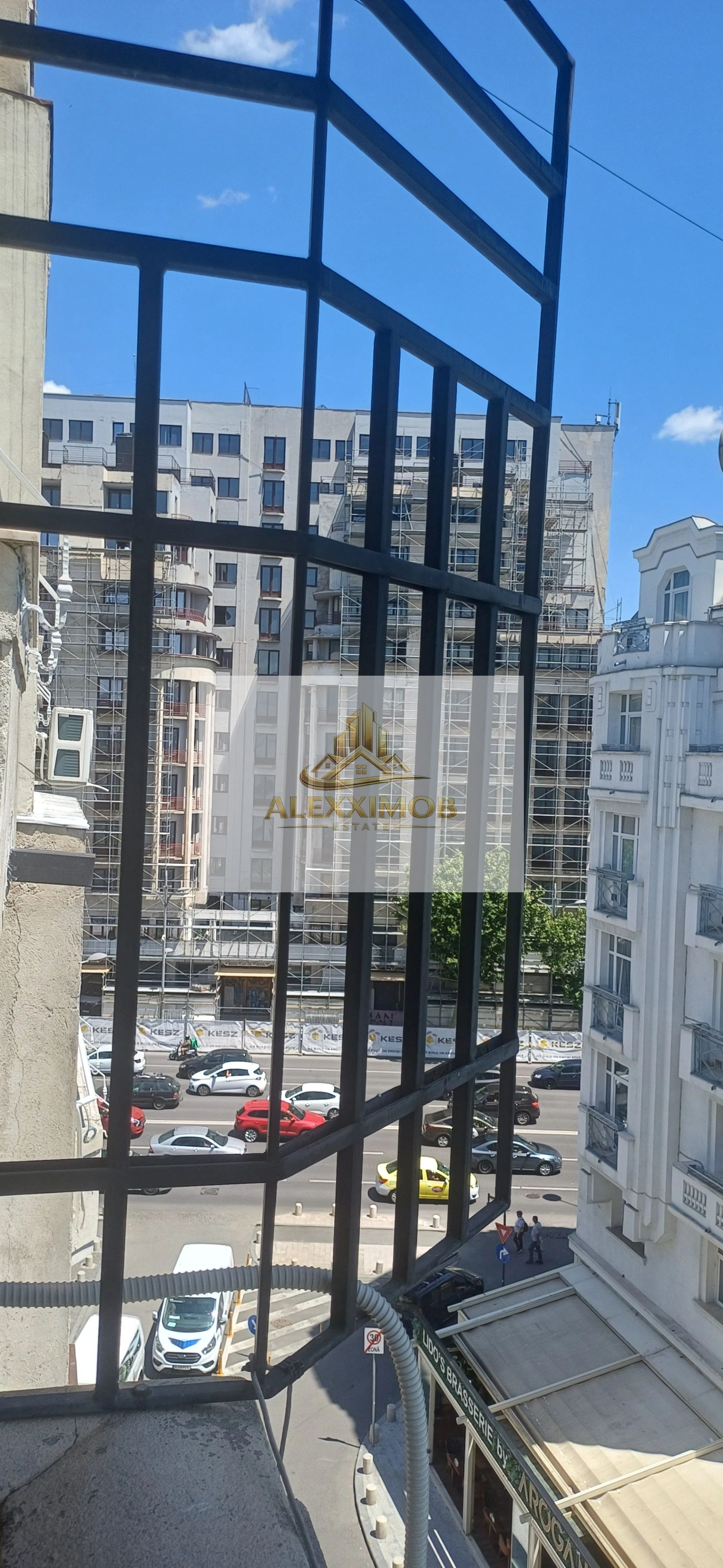 Apartament de Vanzare - Zona Ateneul Roman - 4 camere - 110 MP — fotografia 8