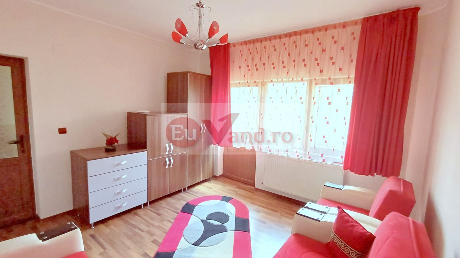 Vila P+1+M, 6 camere, Micro 16, 303 mp utili, teren 406 mp – 272.000 Euro — fotografia 3