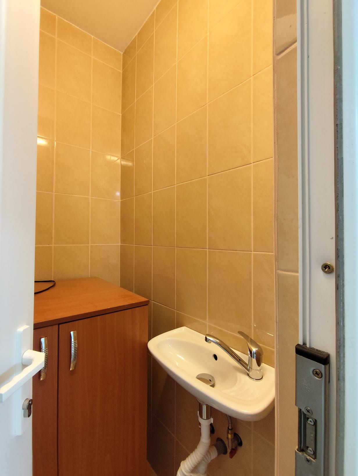 Cabinet stomatologic, echipat, modern, zona Lacu Rosu, Oradea, VANZARE — fotografia 10
