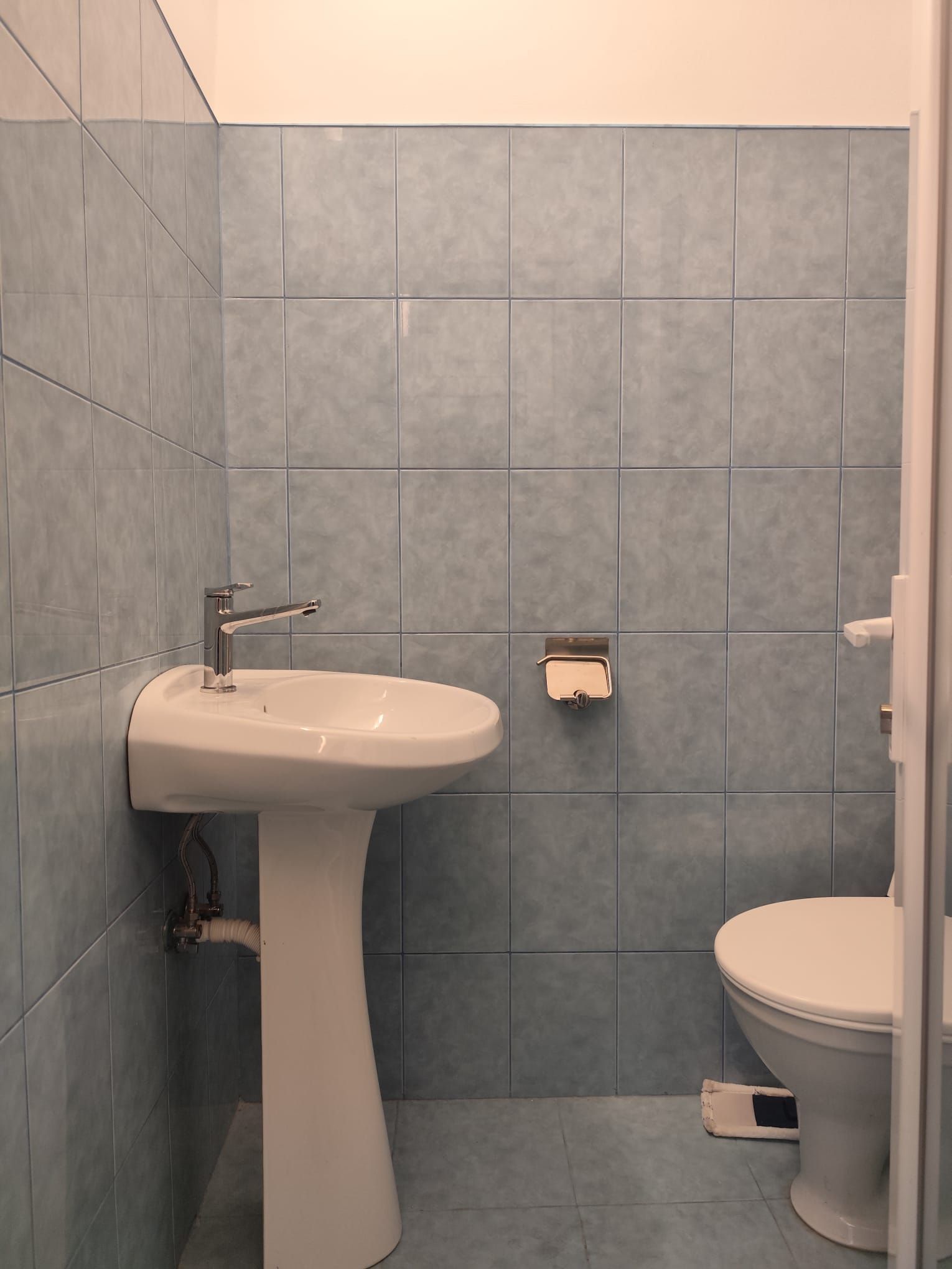 Cabinet stomatologic, echipat, modern, zona Lacu Rosu, Oradea, VANZARE — fotografia 11