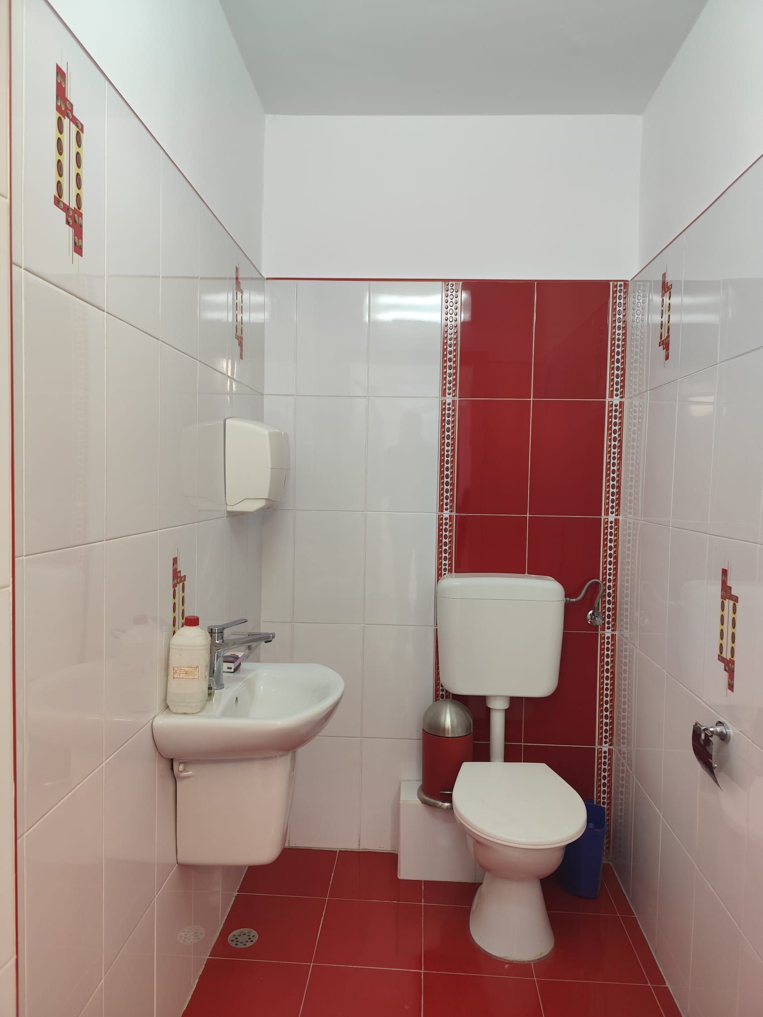 Cabinet stomatologic, echipat, modern, zona Lacu Rosu, Oradea, VANZARE — fotografia 13