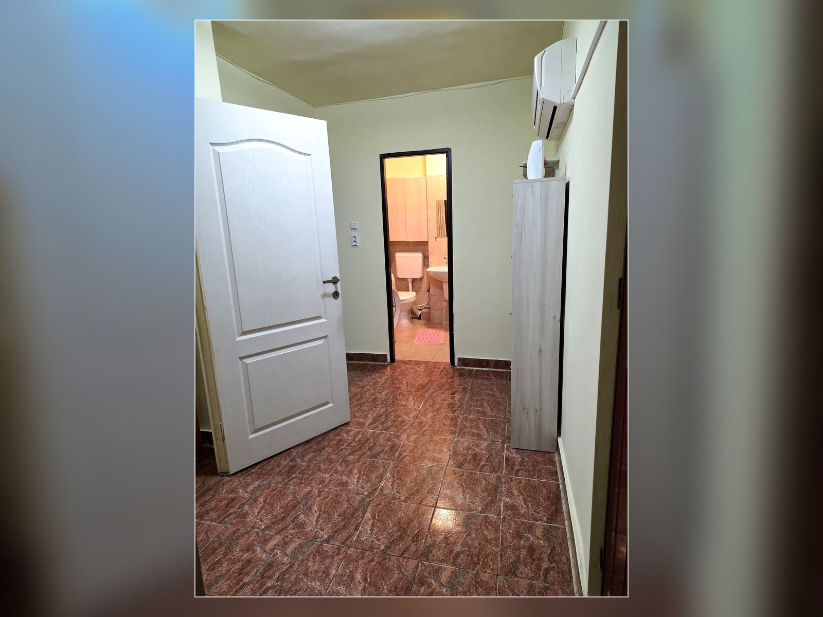 Apartament cu 2 camere, centrală proprie și aer condiționat –Dâmbovița — fotografia 8