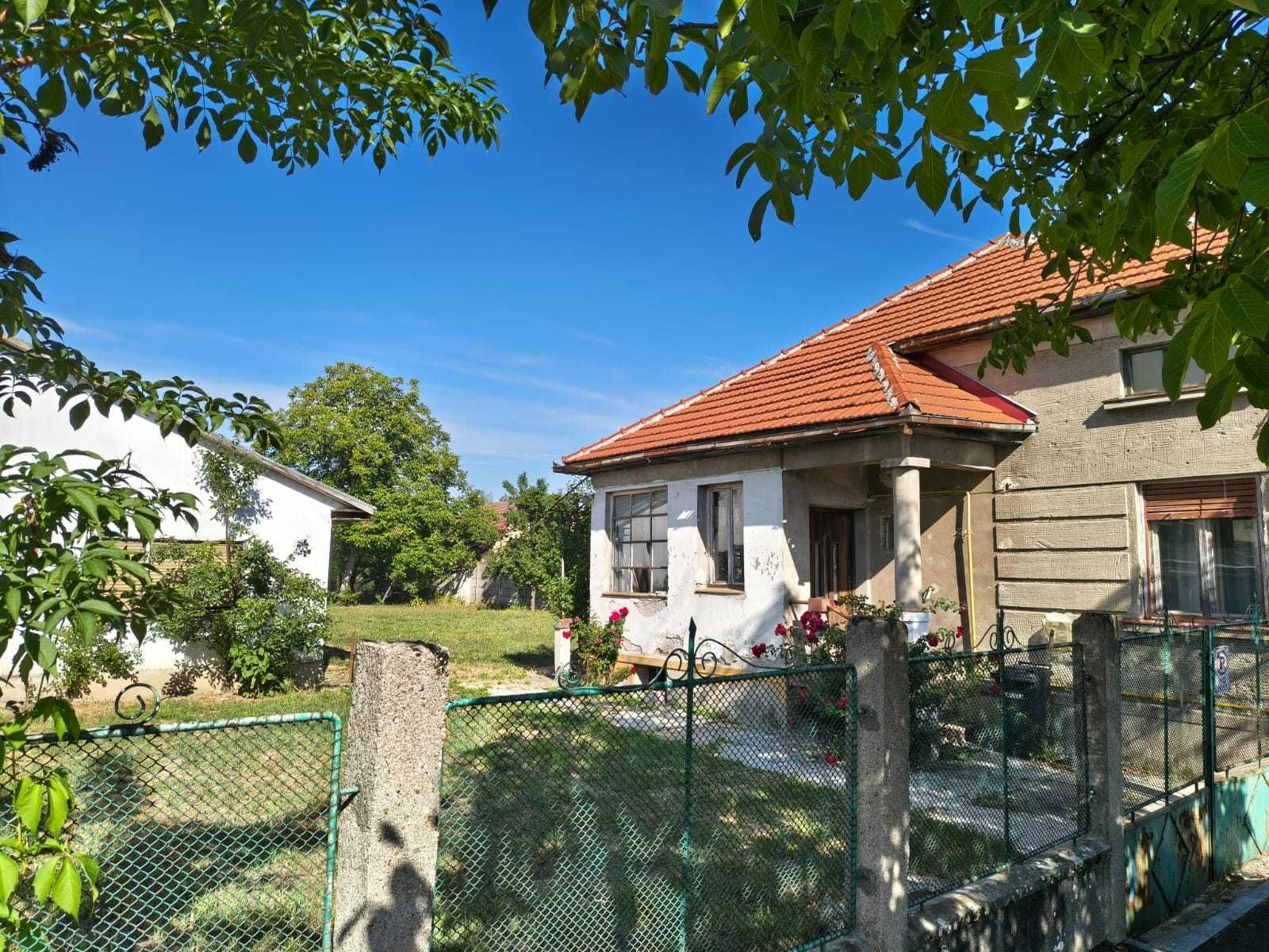 BRASADAS vinde casa in zona semicentrală cu teren 9 ari. — fotografia 6