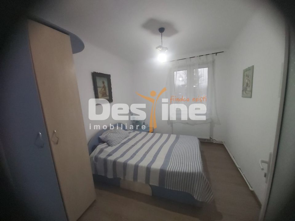 APARTAMENT CU 2 CAMERE, PARTER DIN 4 ETAJE,  ZONA CENTRALA — fotografia 3