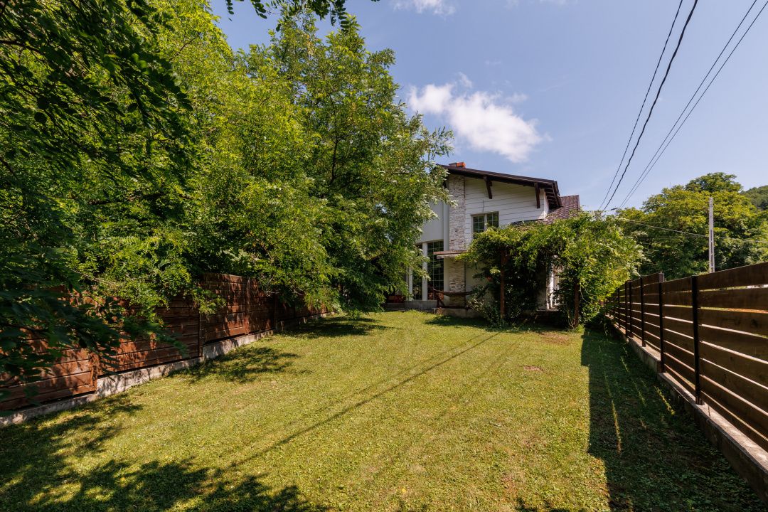 Casa deosebita in Bascov, Valea Ursului. AG — fotografia 10