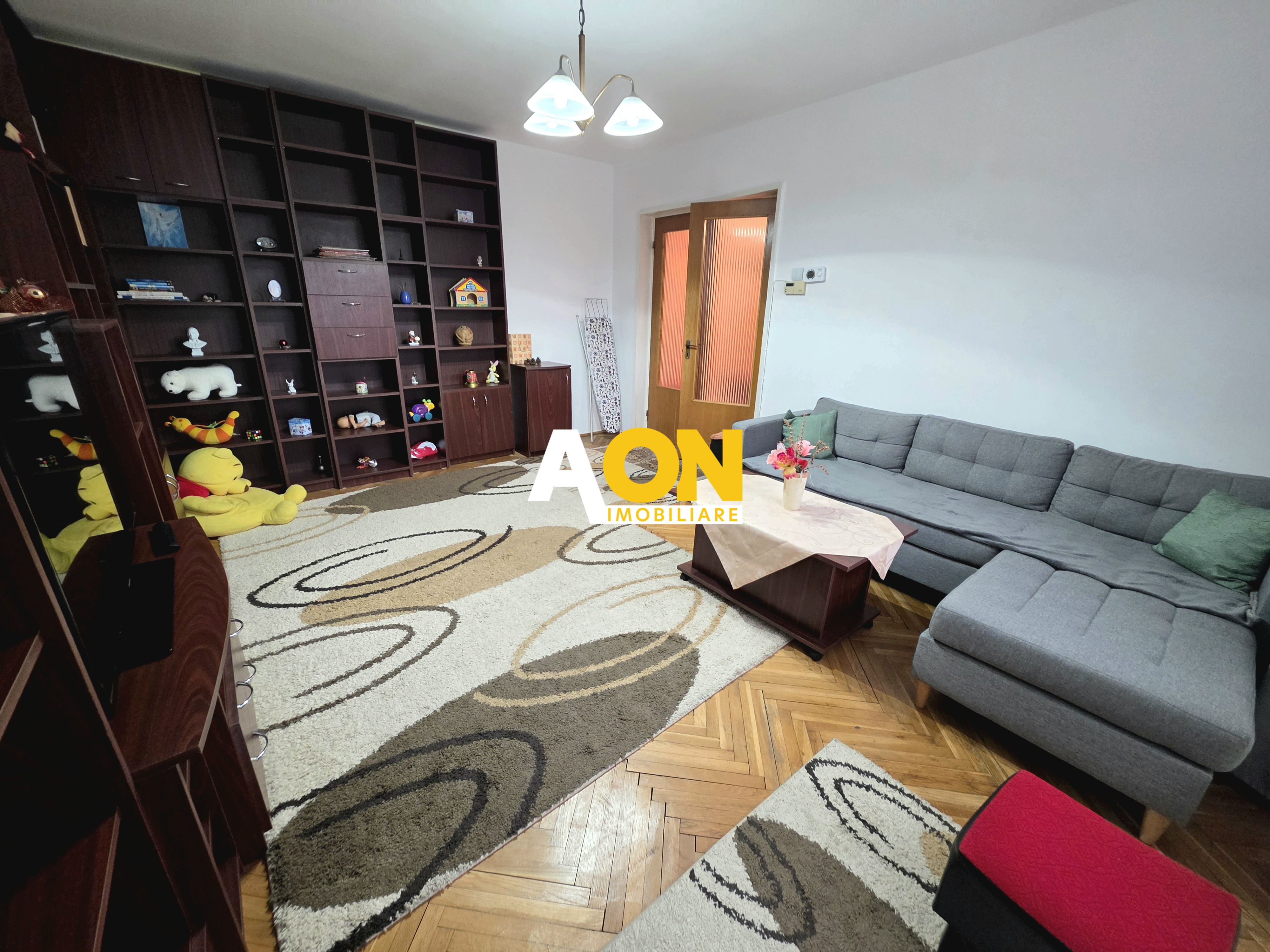 Apartament 3 Camere de Inchiriat Strada Closca