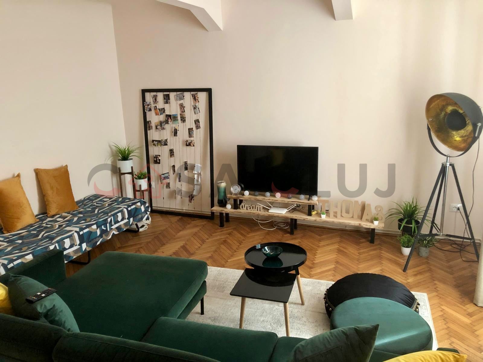 Apartament Ultracentral, langa Hotel Continental, etaj intermediar