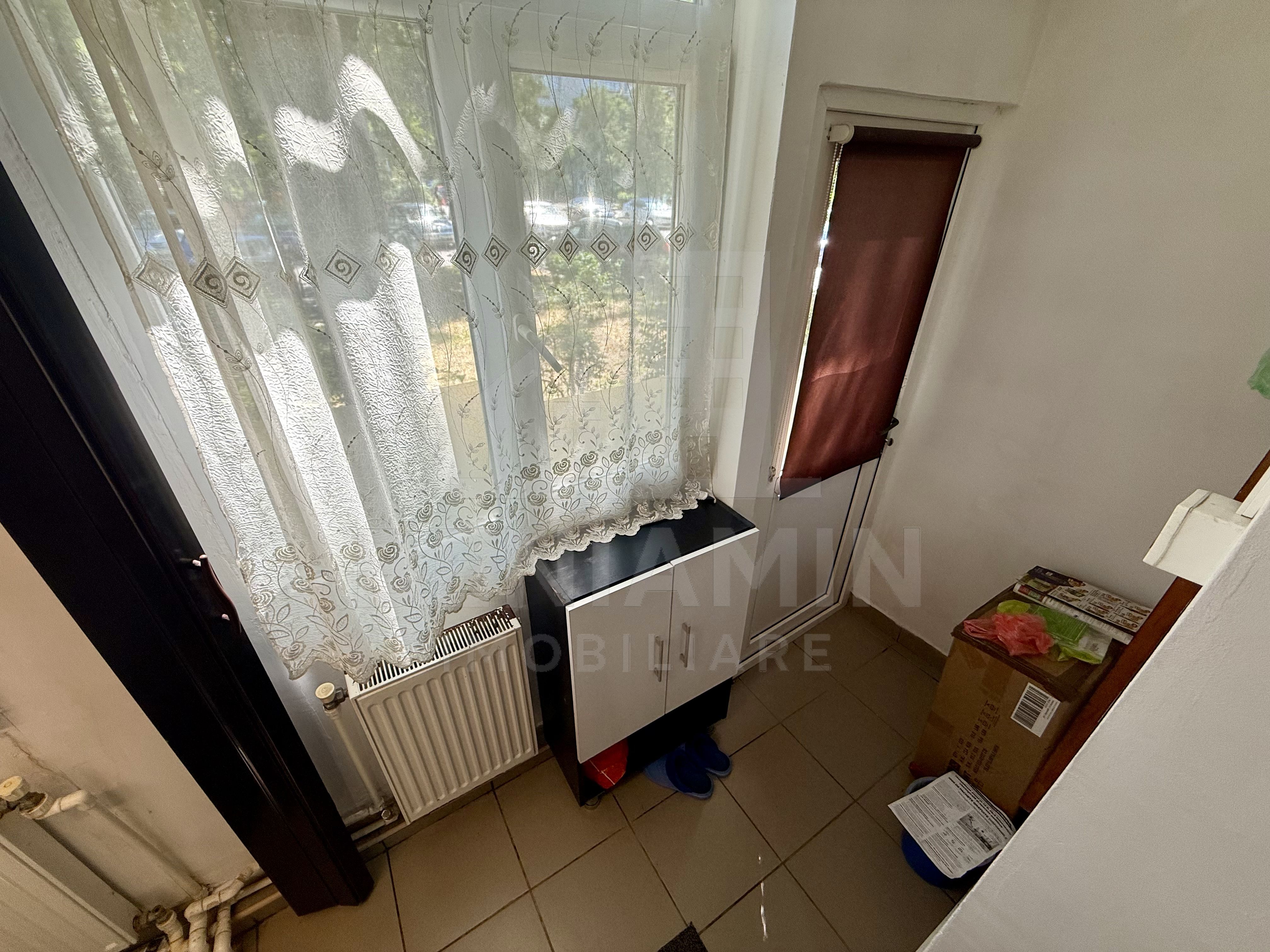 3 decomandate - 64mp - centrala proprie - parter - Brazda lui Novac — fotografia 11
