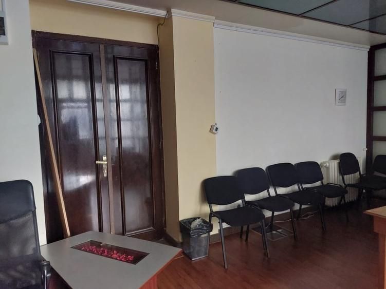 Ultracentral- spațiu birou, parter, Palatul UGIR — fotografia 4