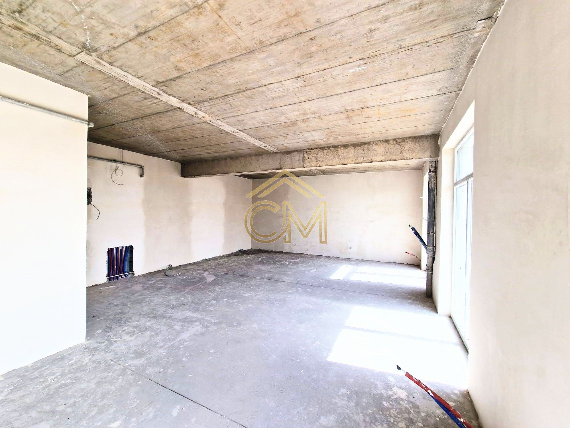Spatiu Comercial-160MP Construiti-Parter-6 Parcari — fotografia 3