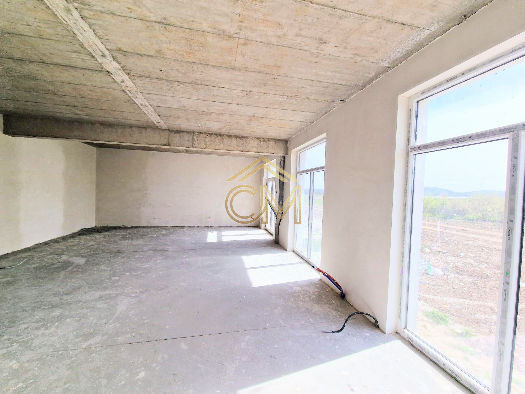 Spatiu Comercial-160MP Construiti-Parter-6 Parcari — fotografia 4