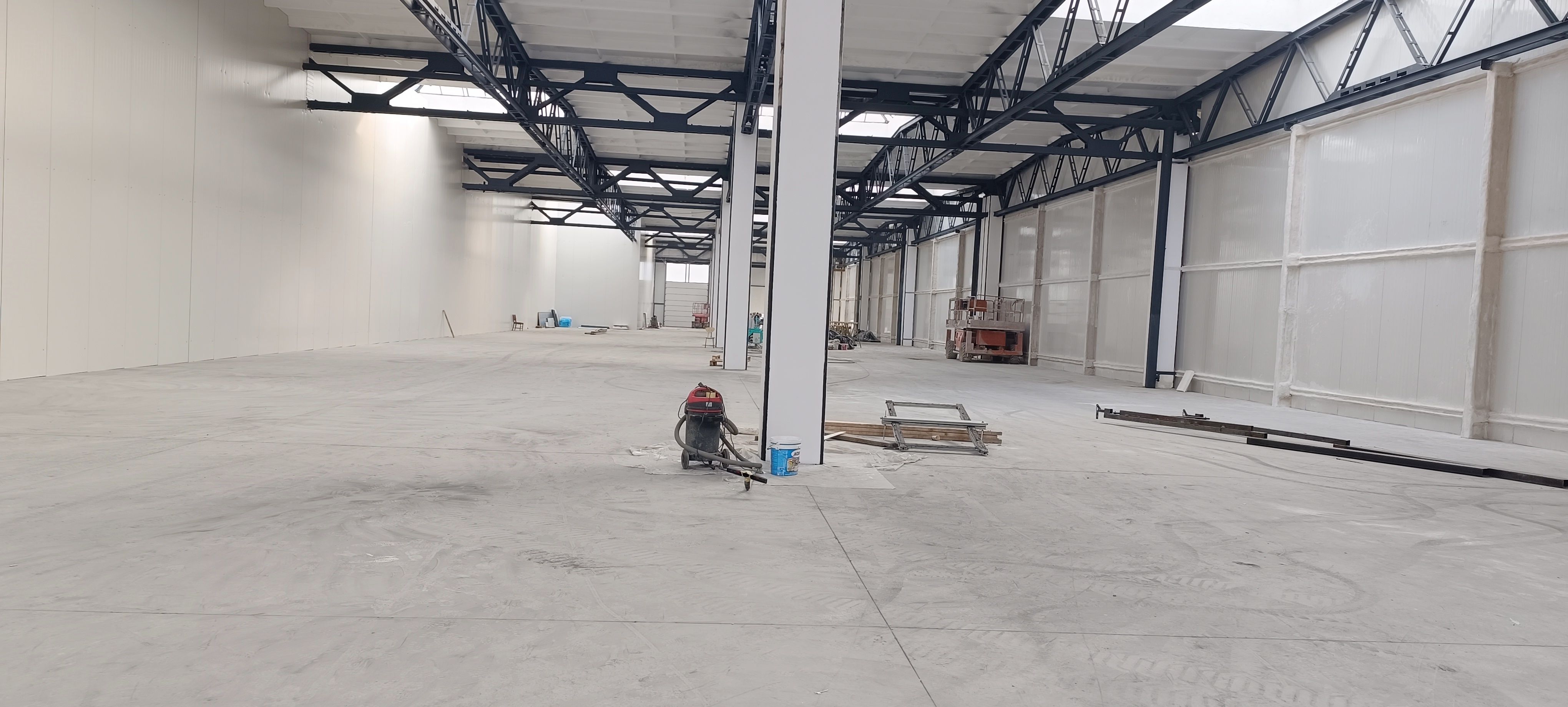Hala industriala renovata in Brasov-Astra — fotografia 2