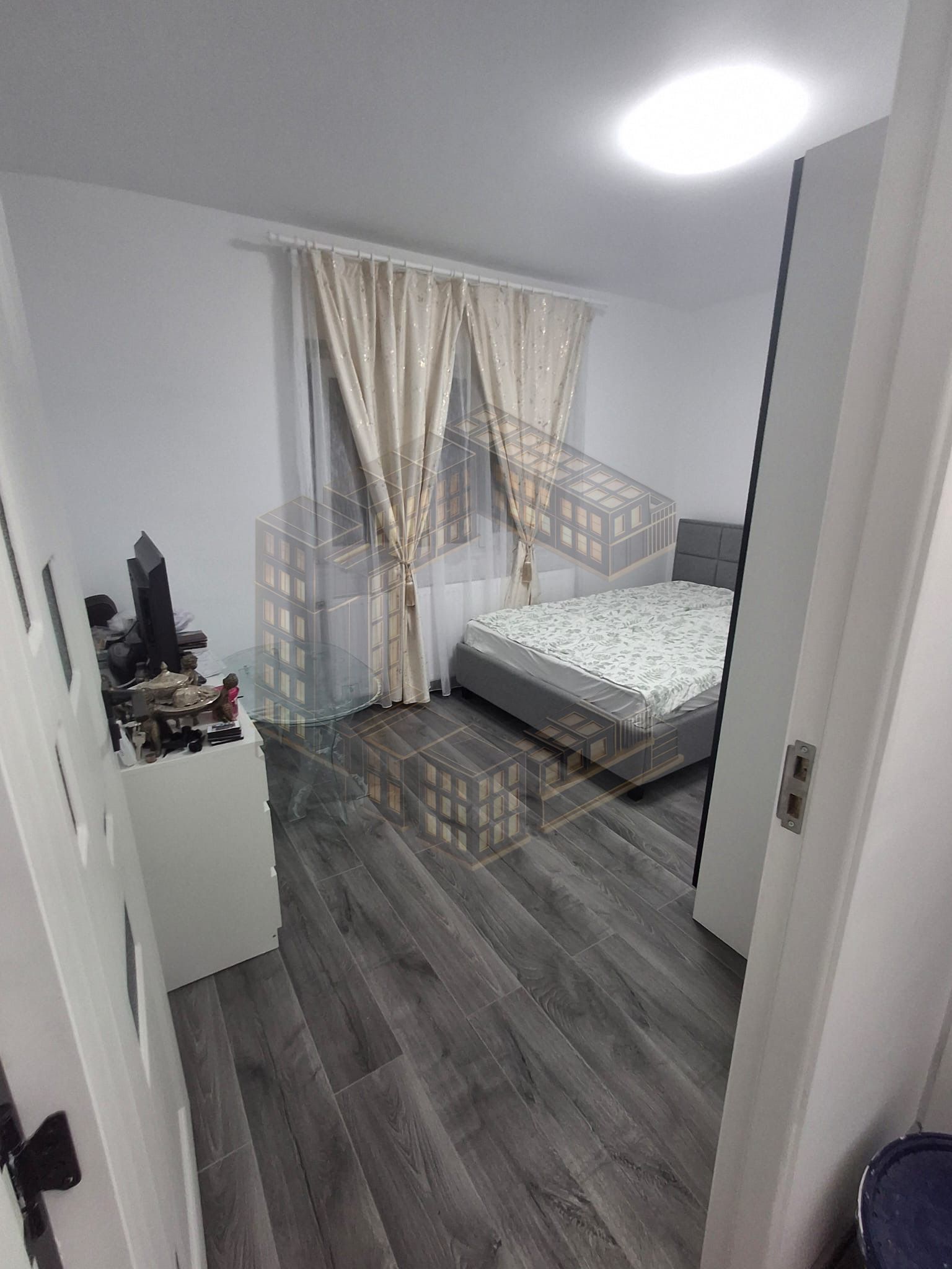 Apartament cu 2 camere , renovat , situat în zona Iosefin — fotografia 4