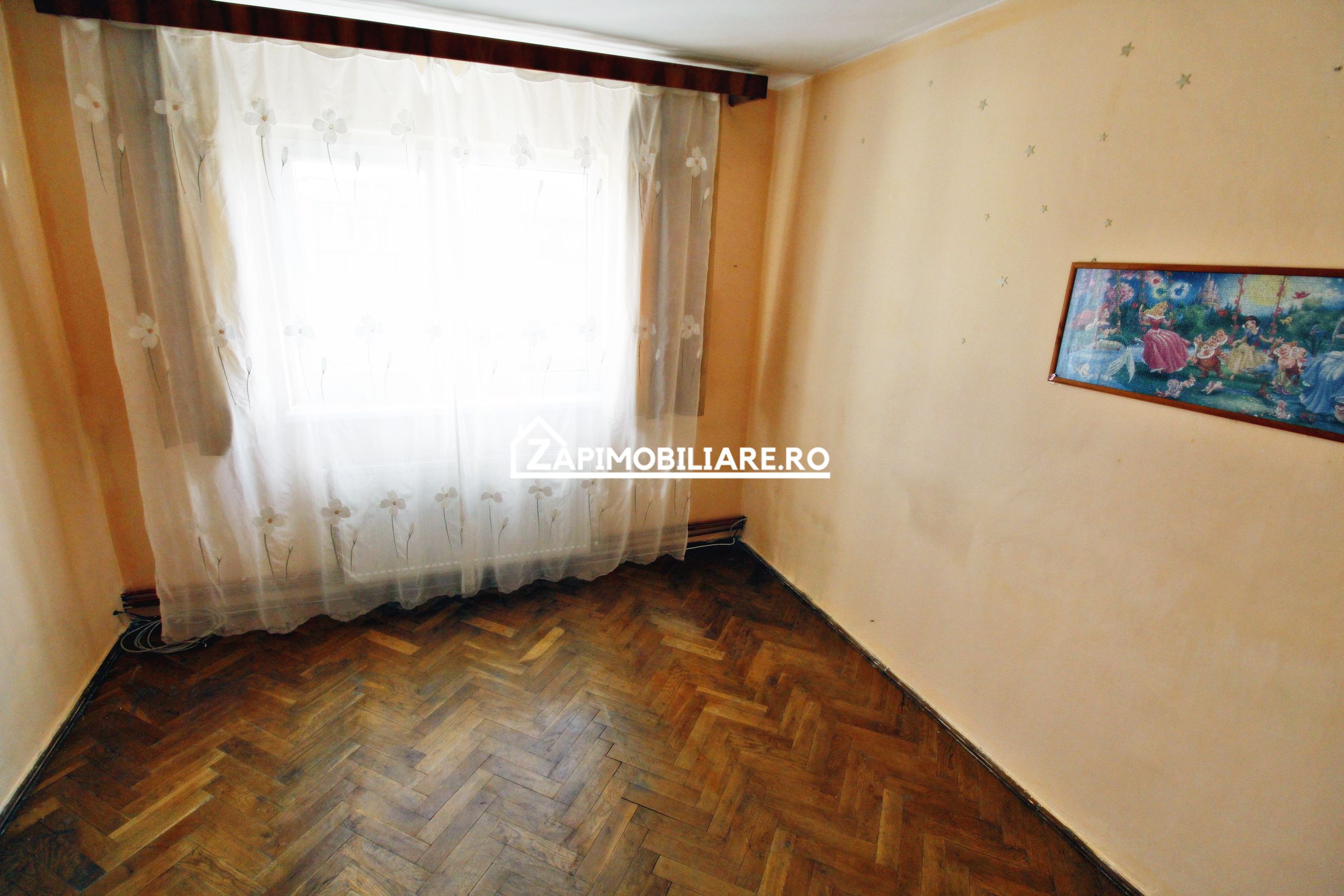 Dambu Pietros - Zona Ansamblul Muresul - 4 camere - 2 balcoane — fotografia 4