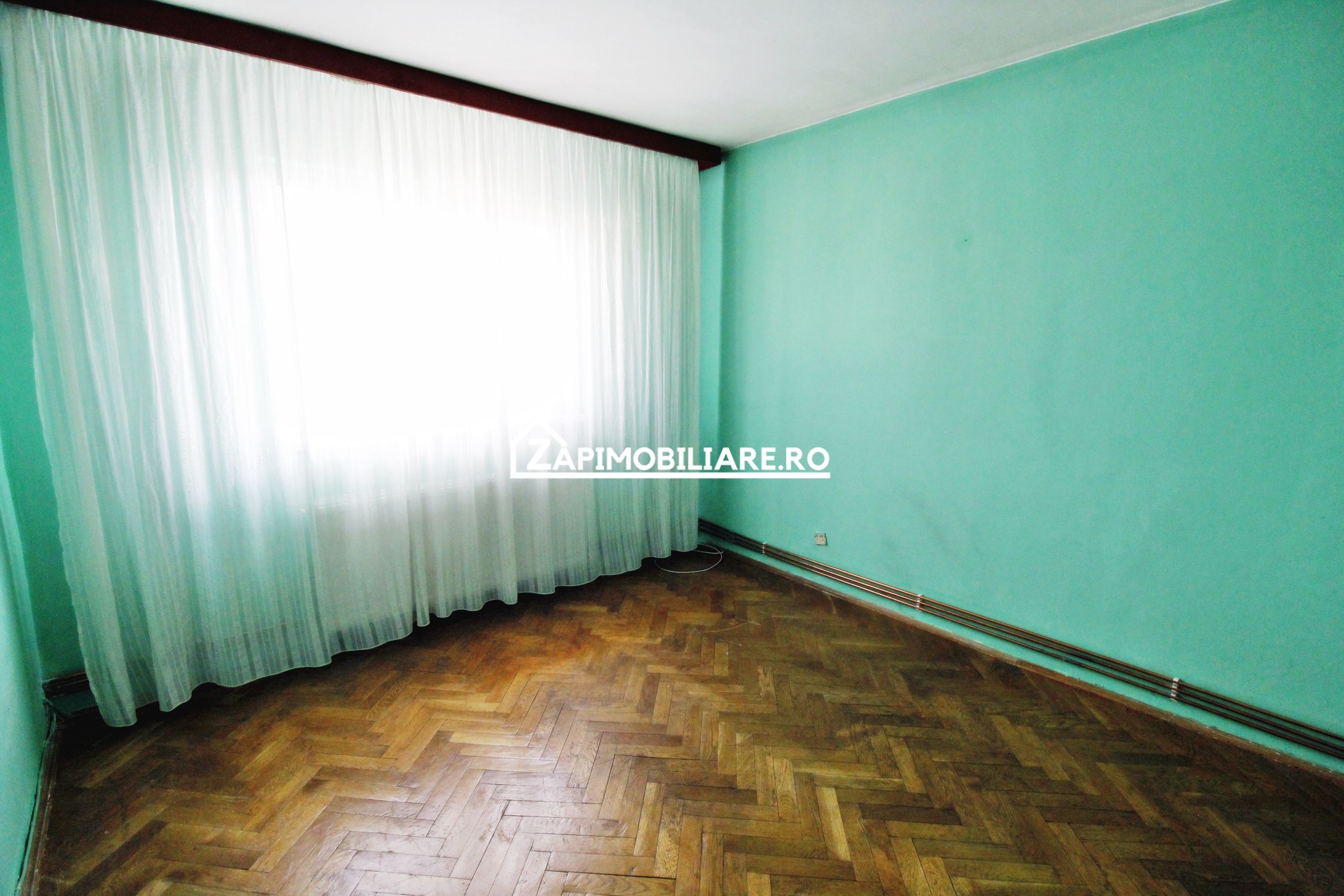 Dambu Pietros - Zona Ansamblul Muresul - 4 camere - 2 balcoane — fotografia 5