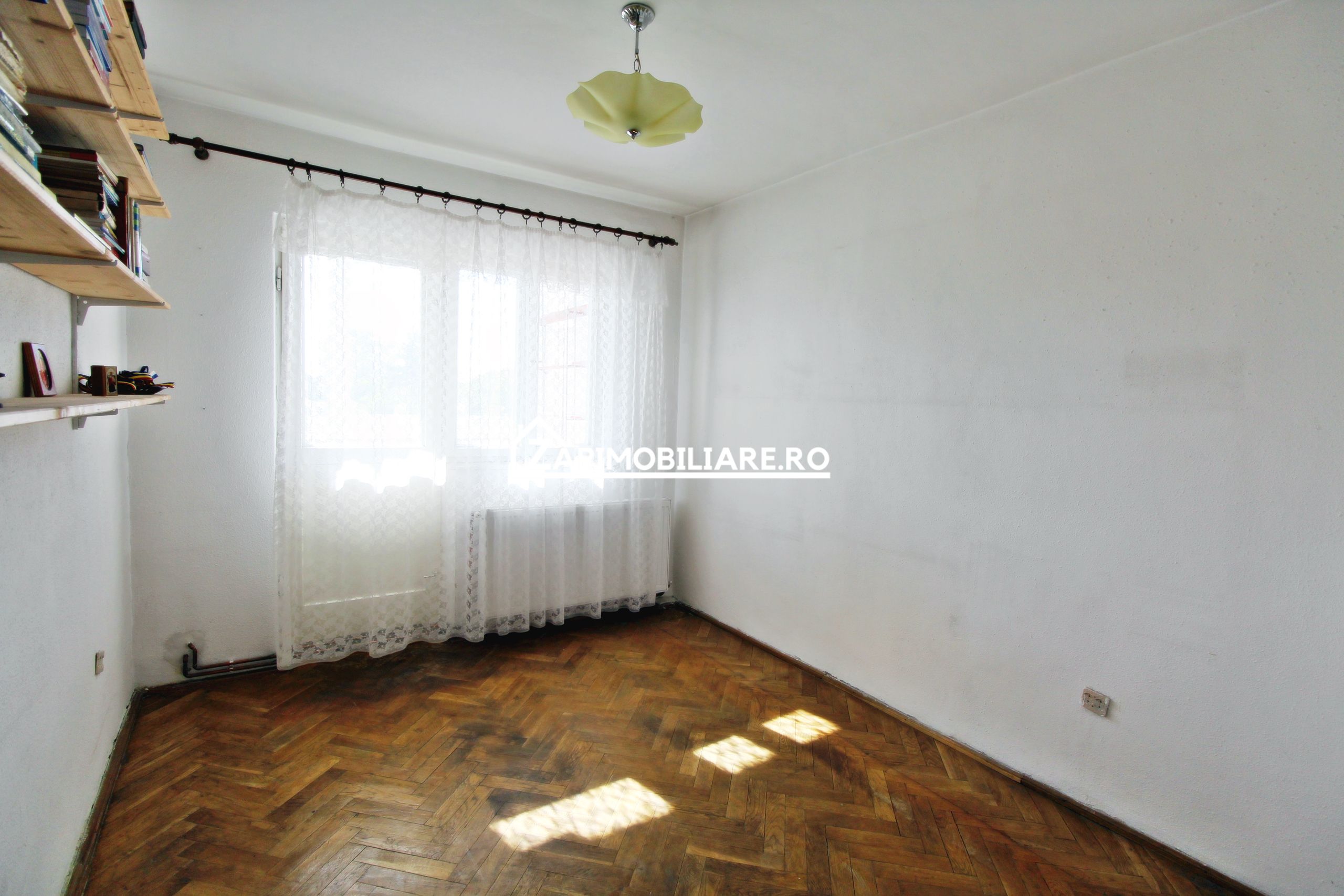 Dambu Pietros - Zona Ansamblul Muresul - 4 camere - 2 balcoane — fotografia 6