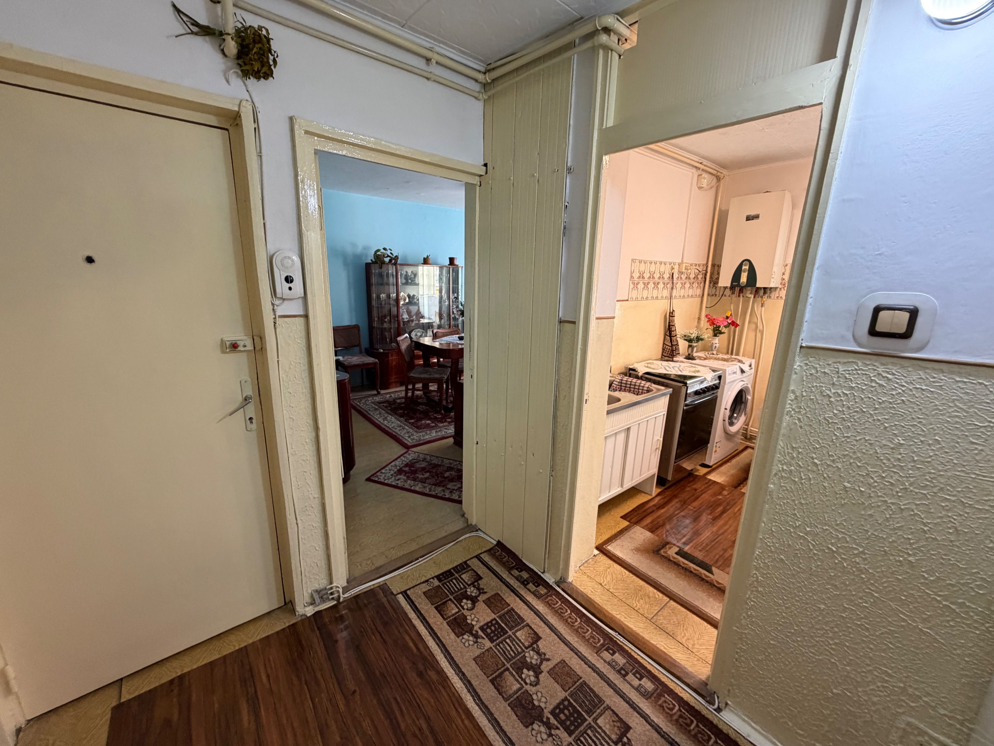 Apartament 2 camere, etaj 1 - zona Cetate — fotografia 7