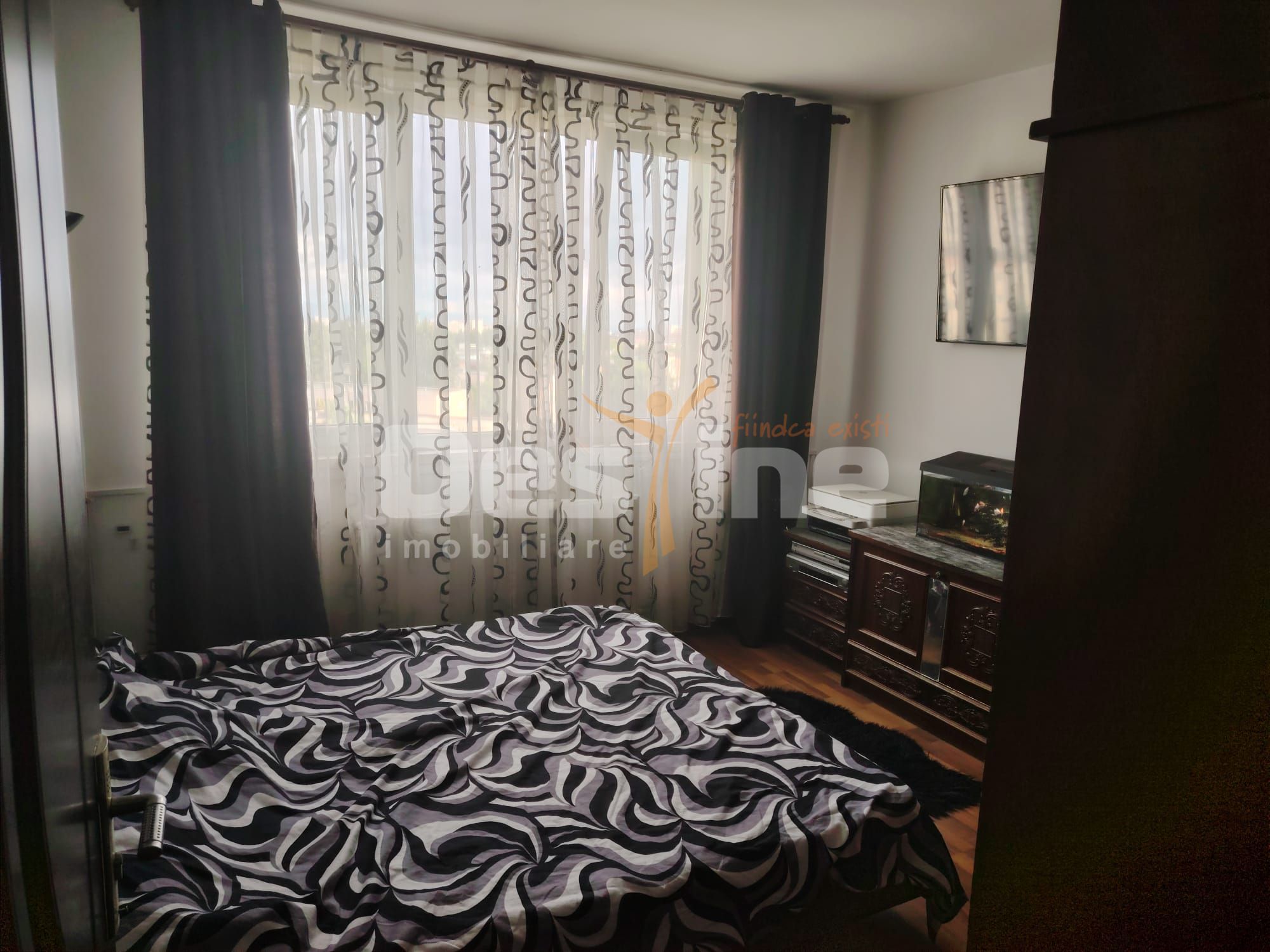 Apartament 2 camere la etaj intermediar, loc de parcare inlcus,  Astra — fotografia 4