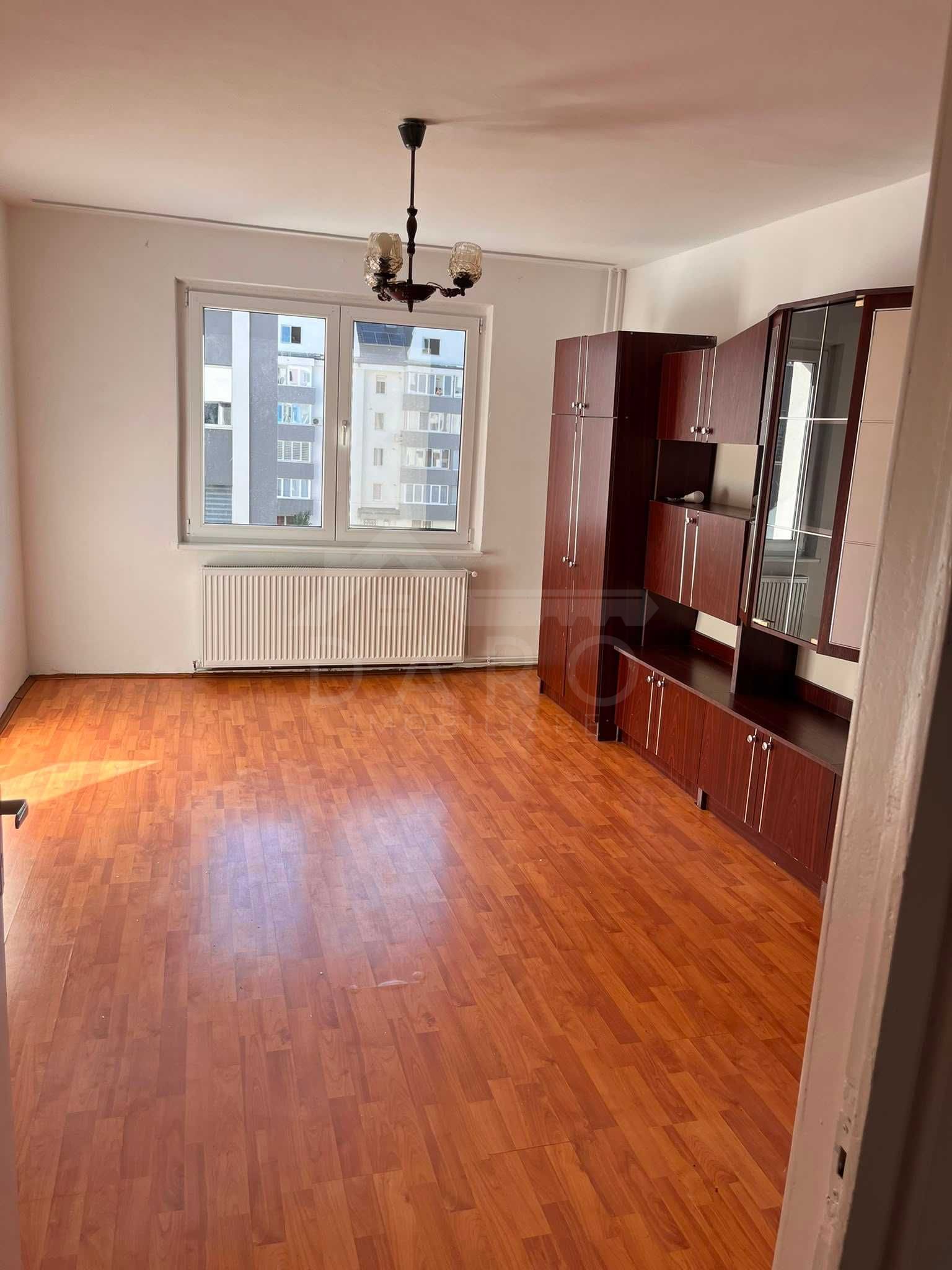 De închiriat: Apartament 3 camere in Cristesti — fotografia 5