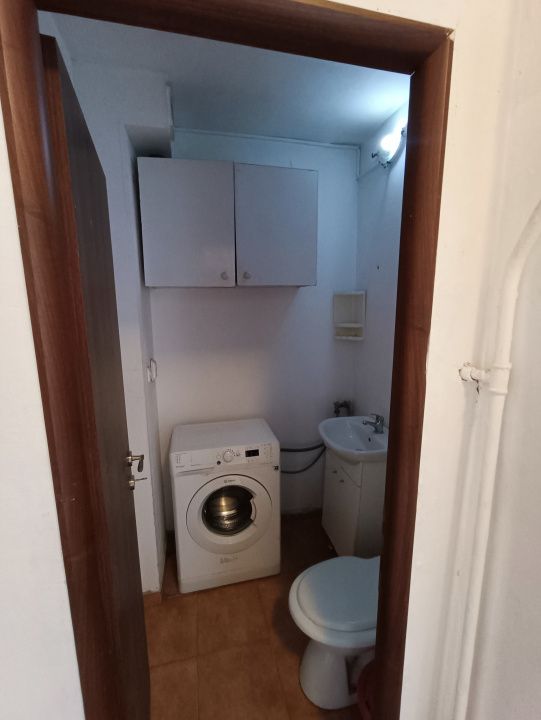 Apartament 3 camere, decomandat, langa Mall Vitan — fotografia 4